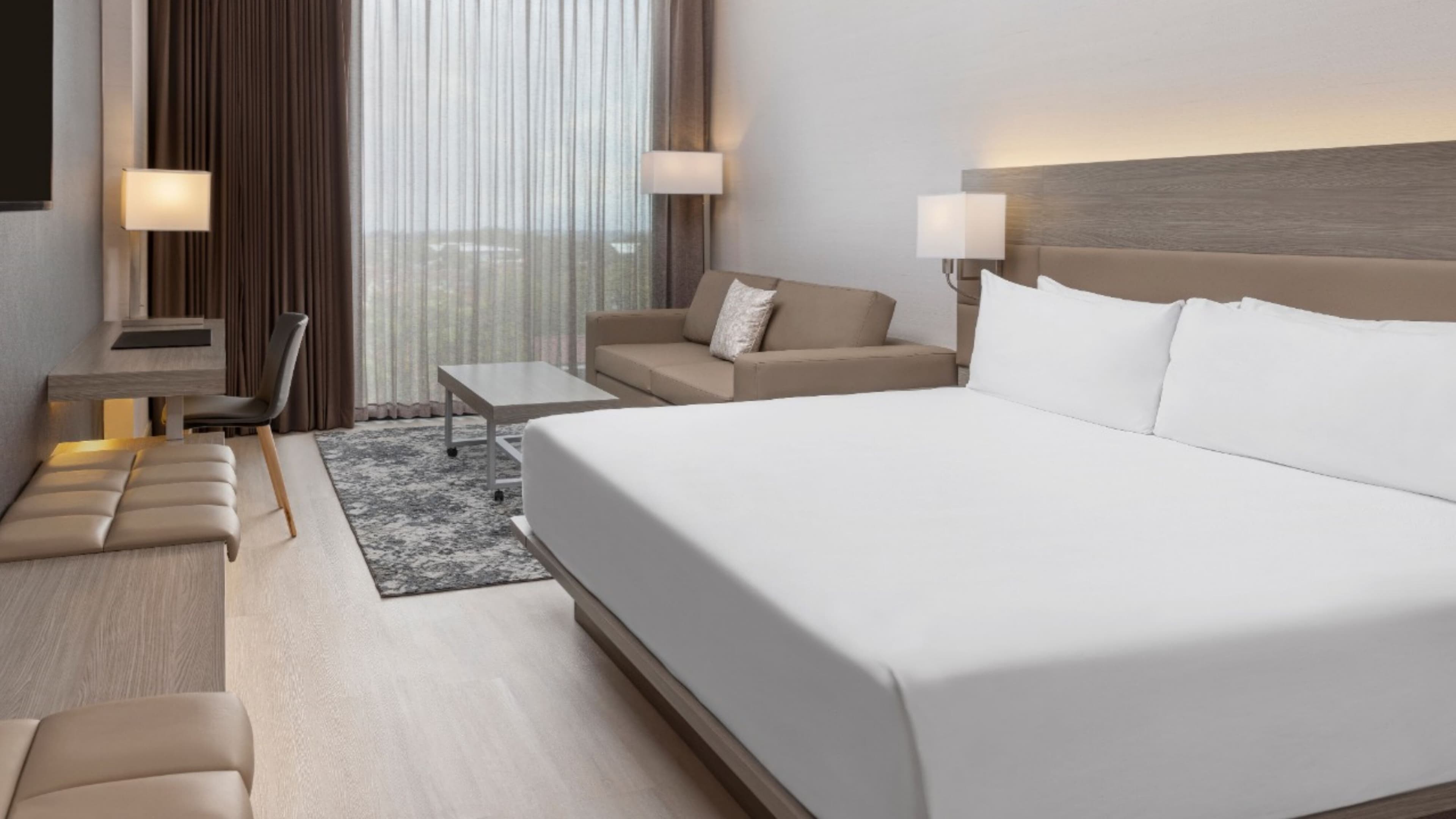 AC Guest Room King - Image 2