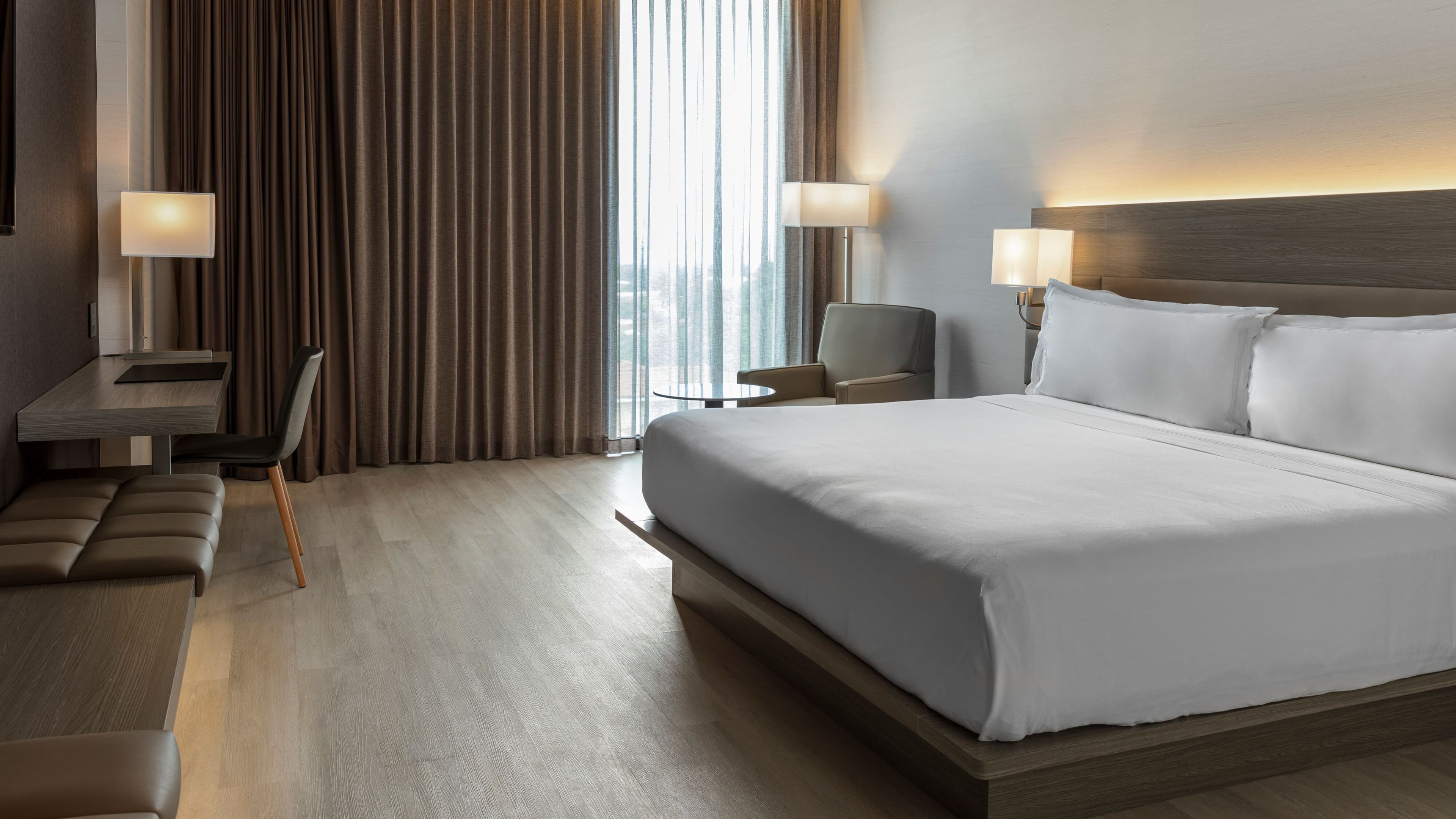 AC Guest Room King - Image 4