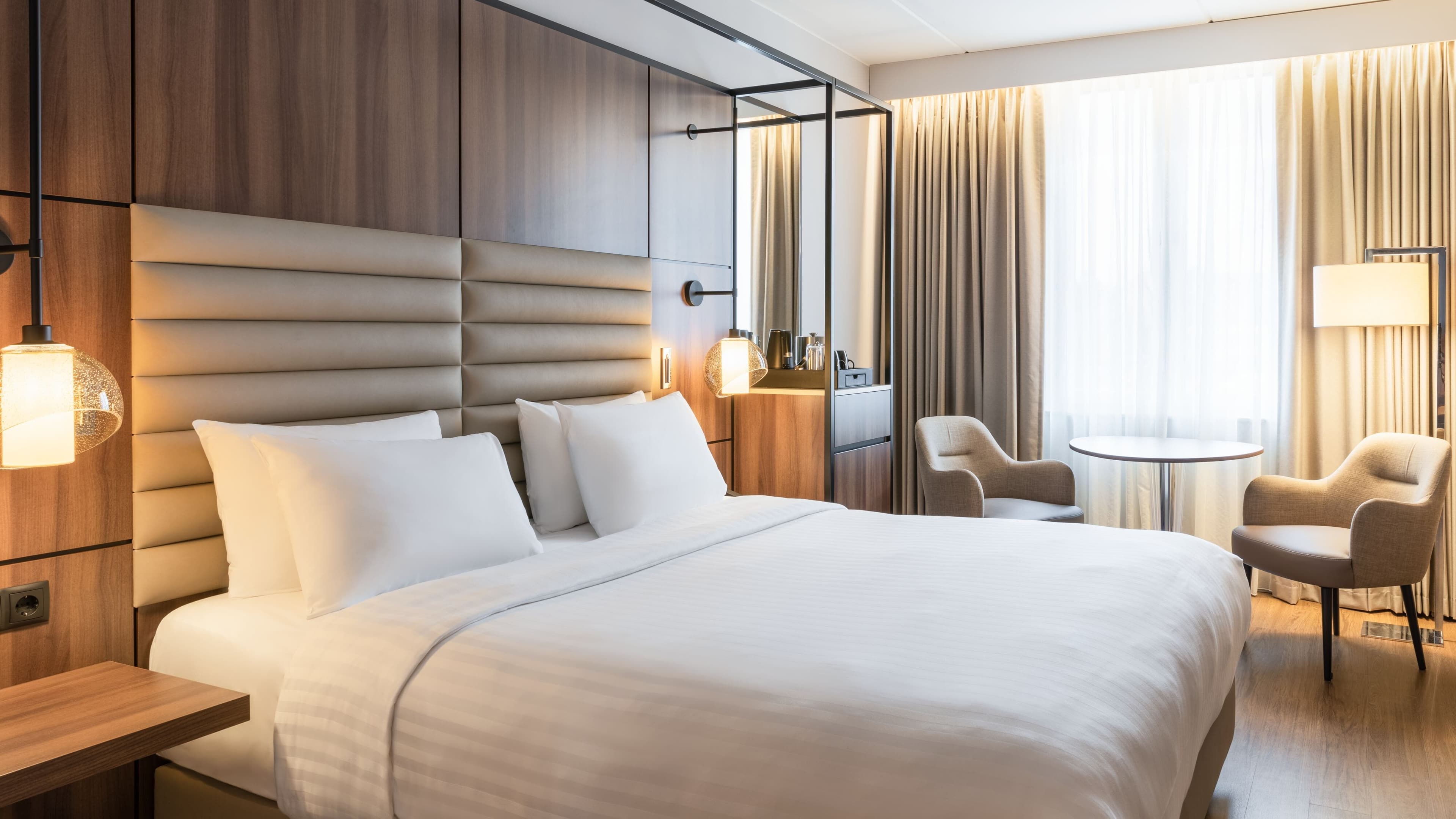 Standard King - Image 1