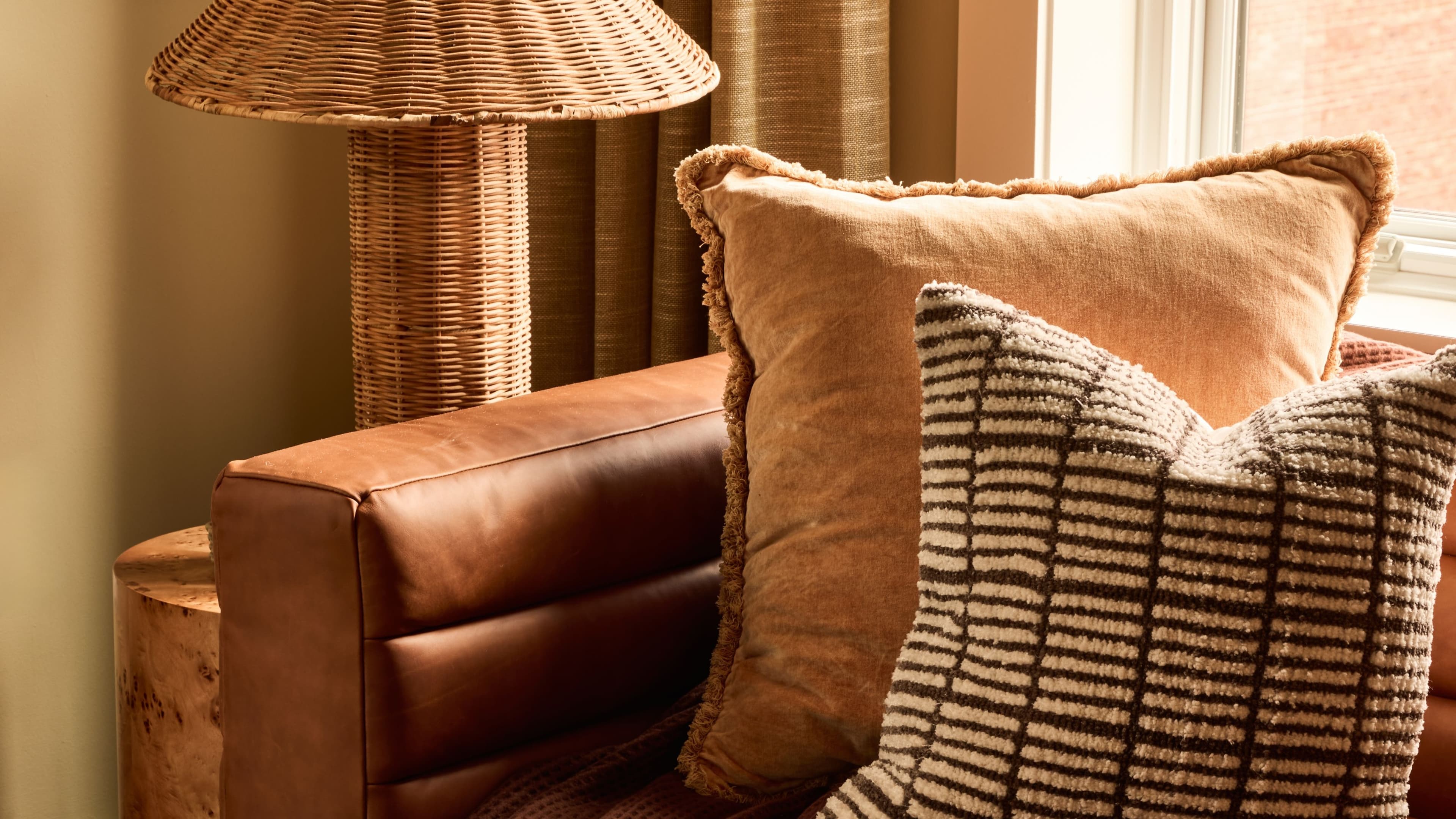 1 Bedroom King - Image 5