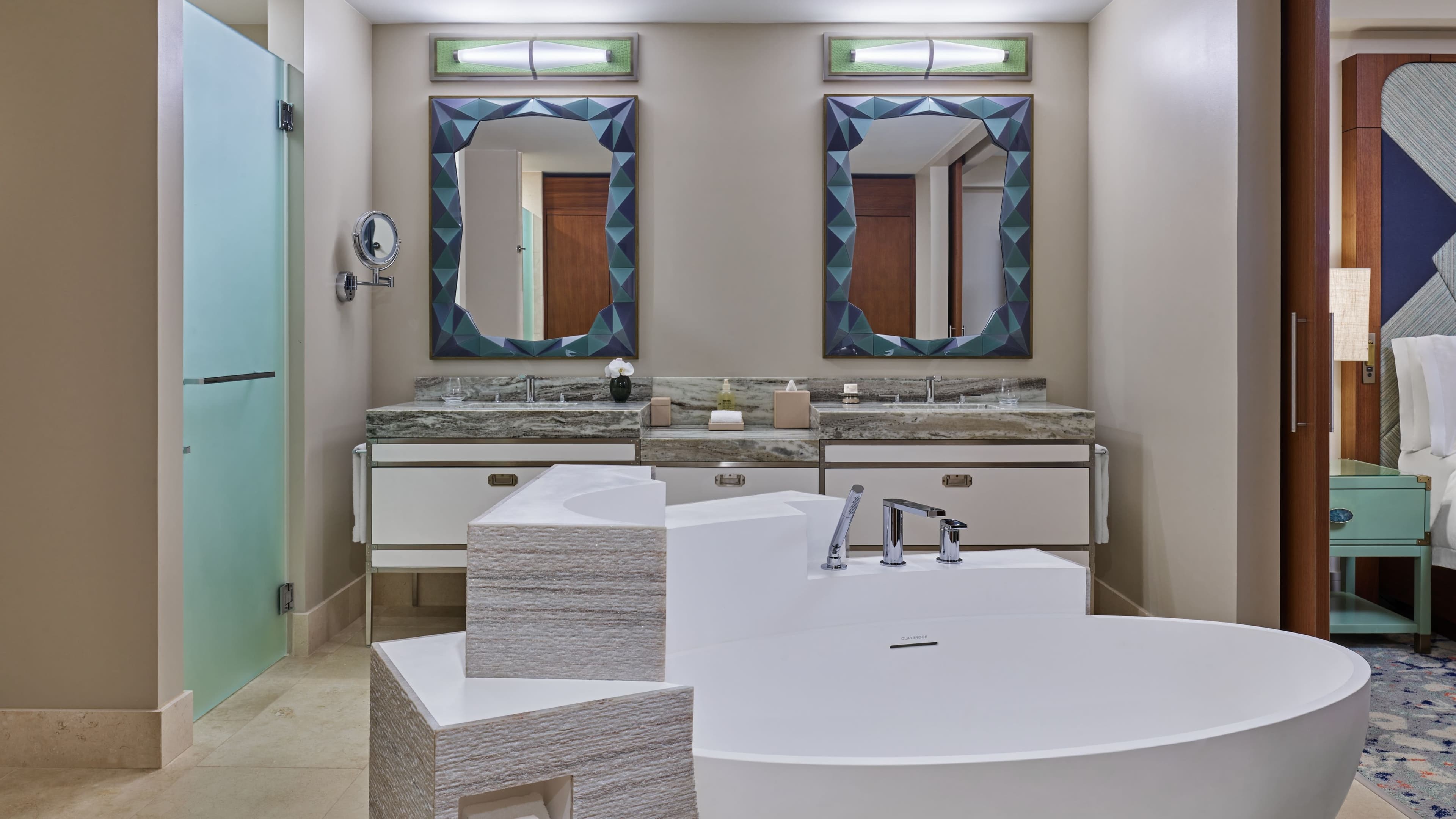 Limited View - Image 4