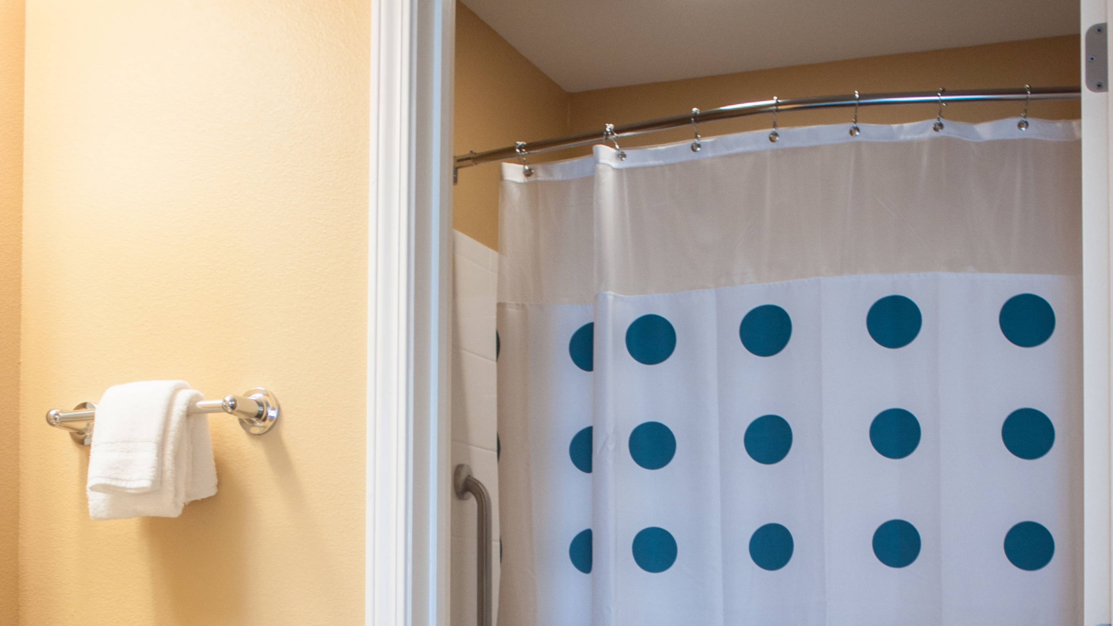 Larger Studio - Image 3