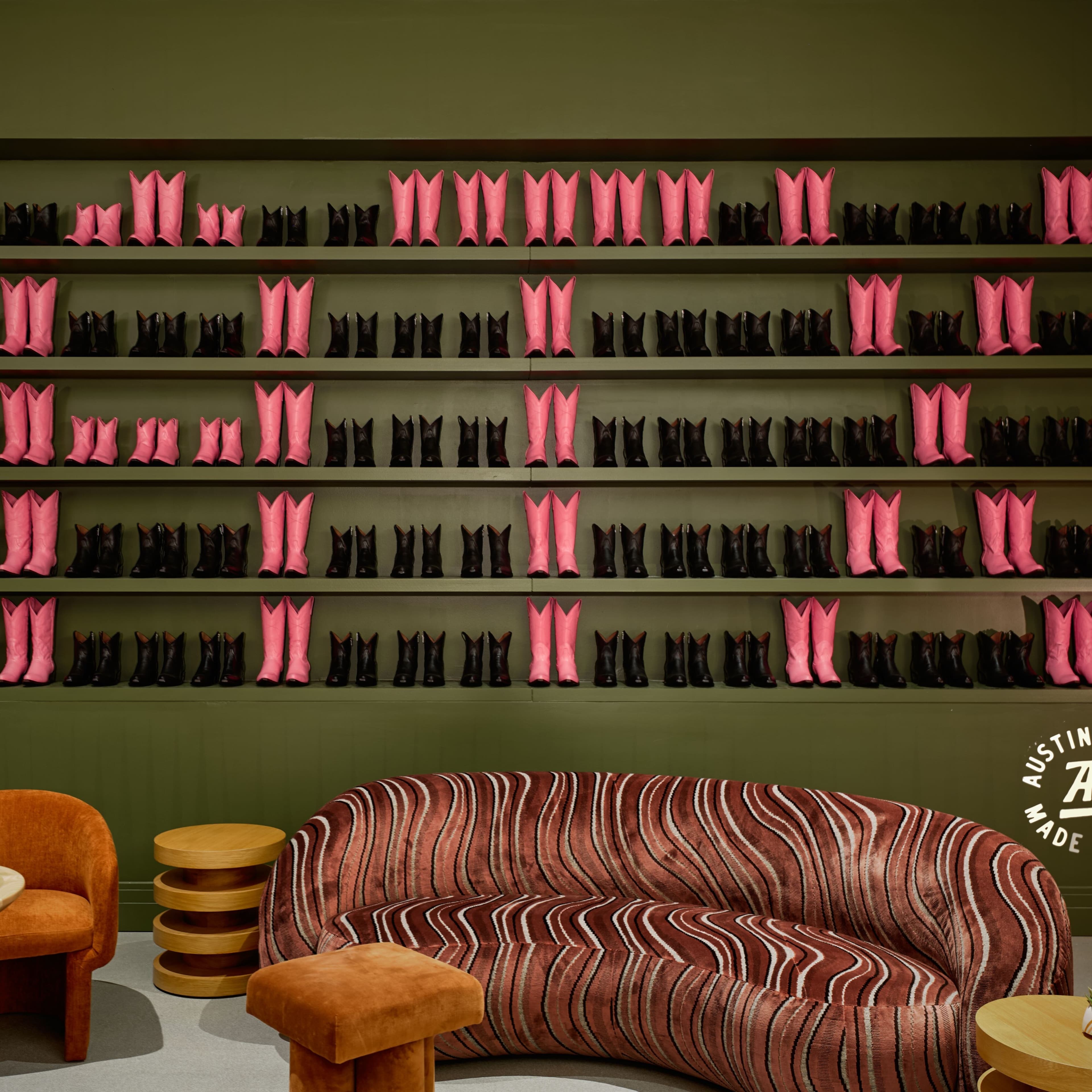 Downright Austin, A Renaissance Hotel