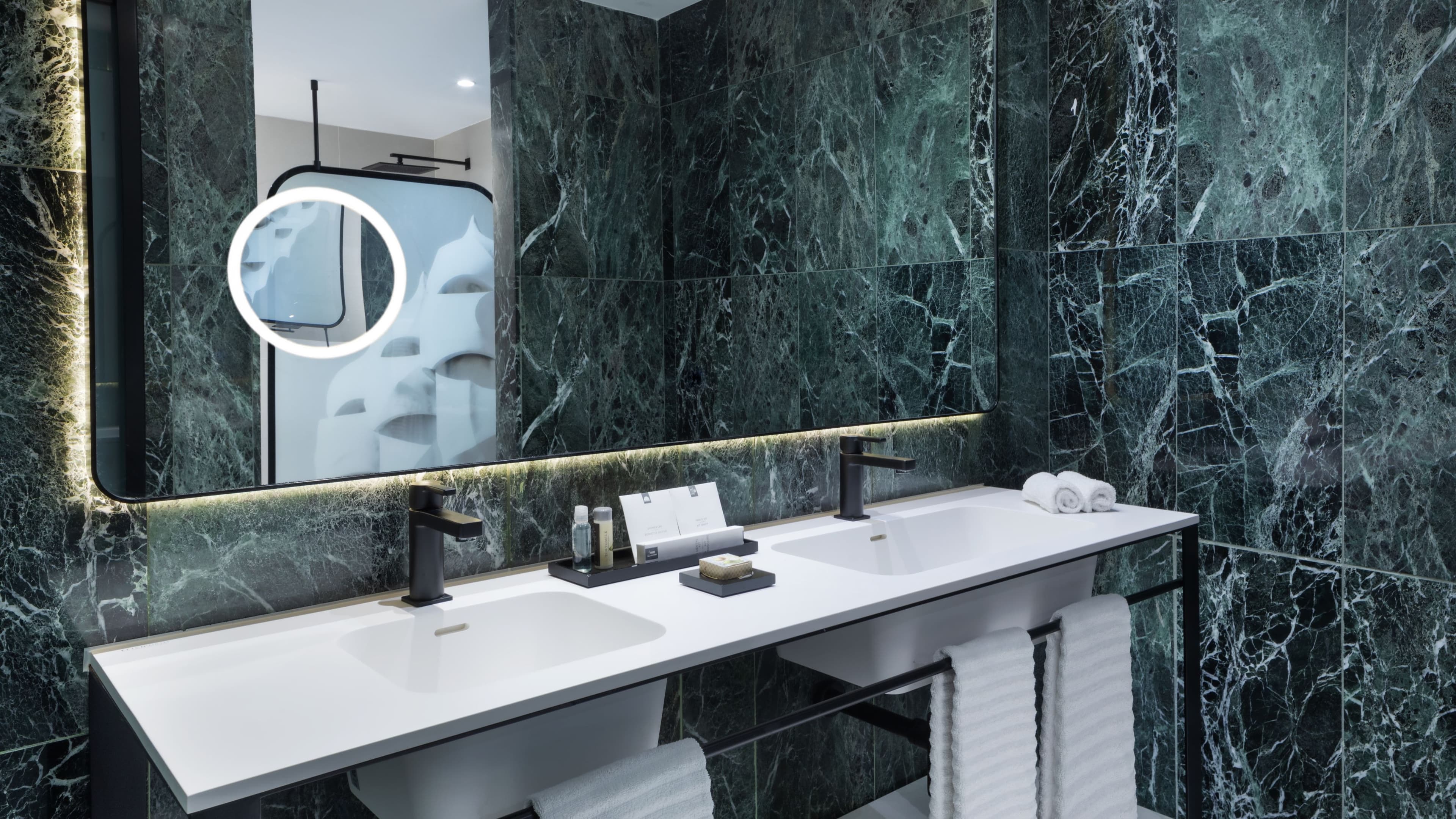 Urban Essential - Image 3