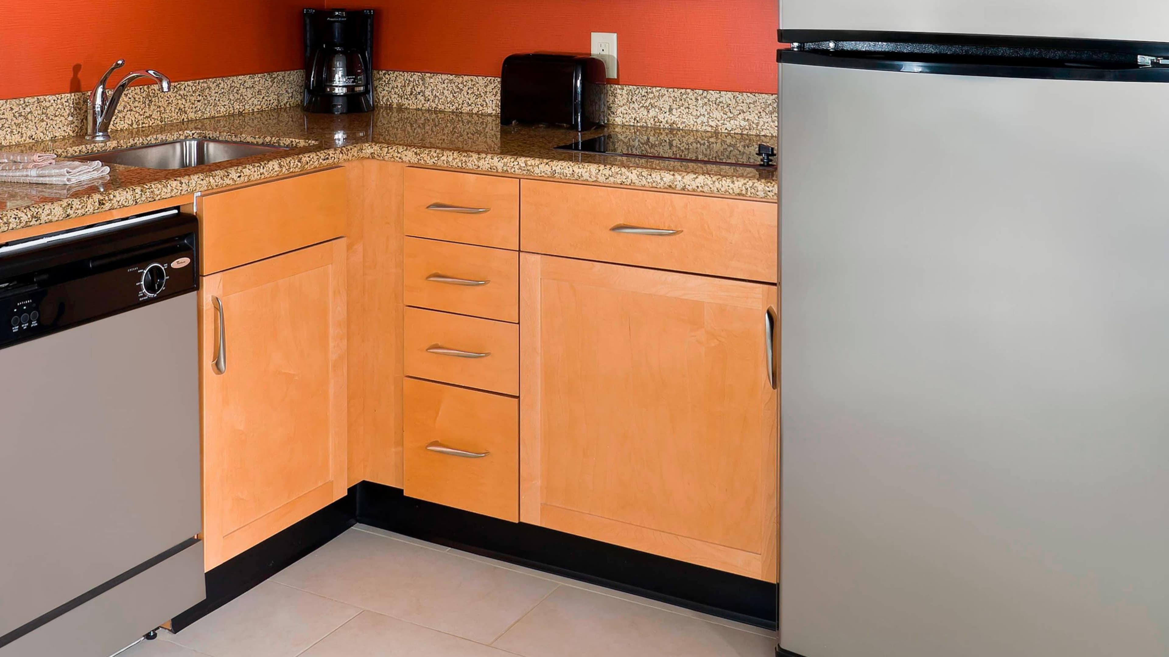 1 Bedroom Suite - Image 5