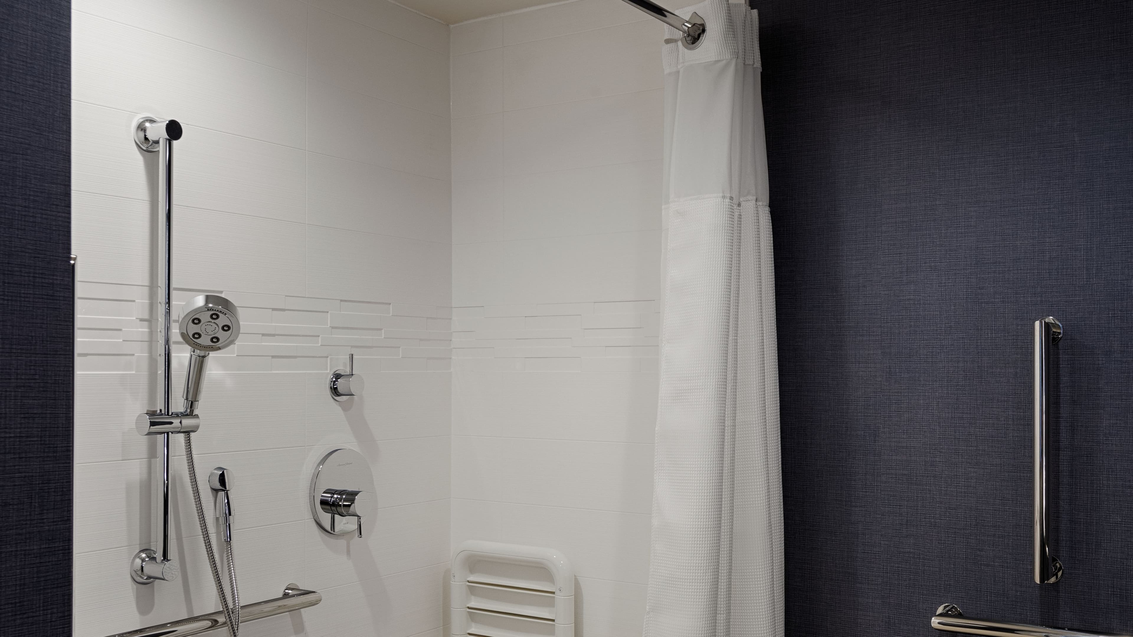 Studio King - Image 6