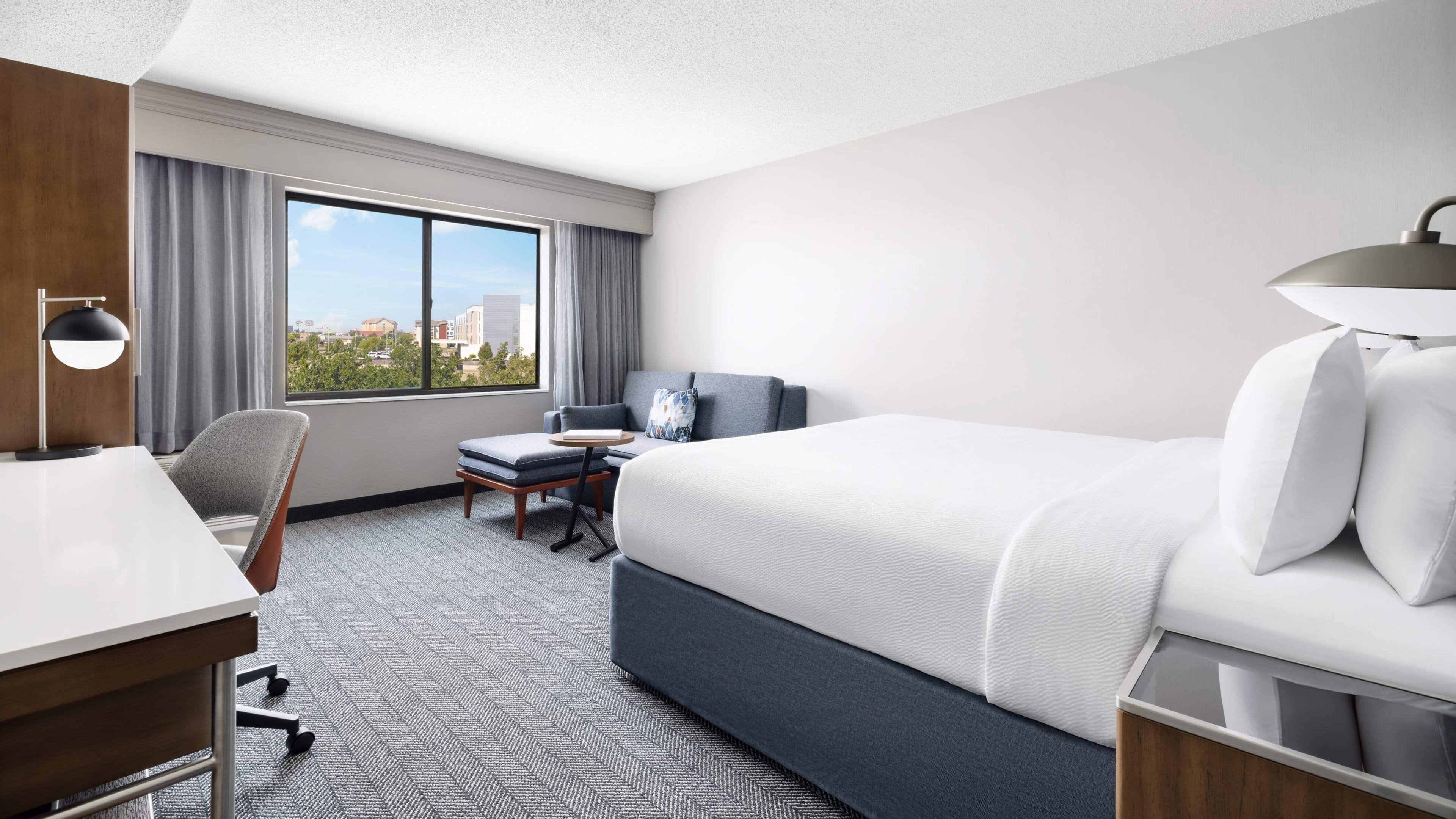 Larger Guest room - Image 1