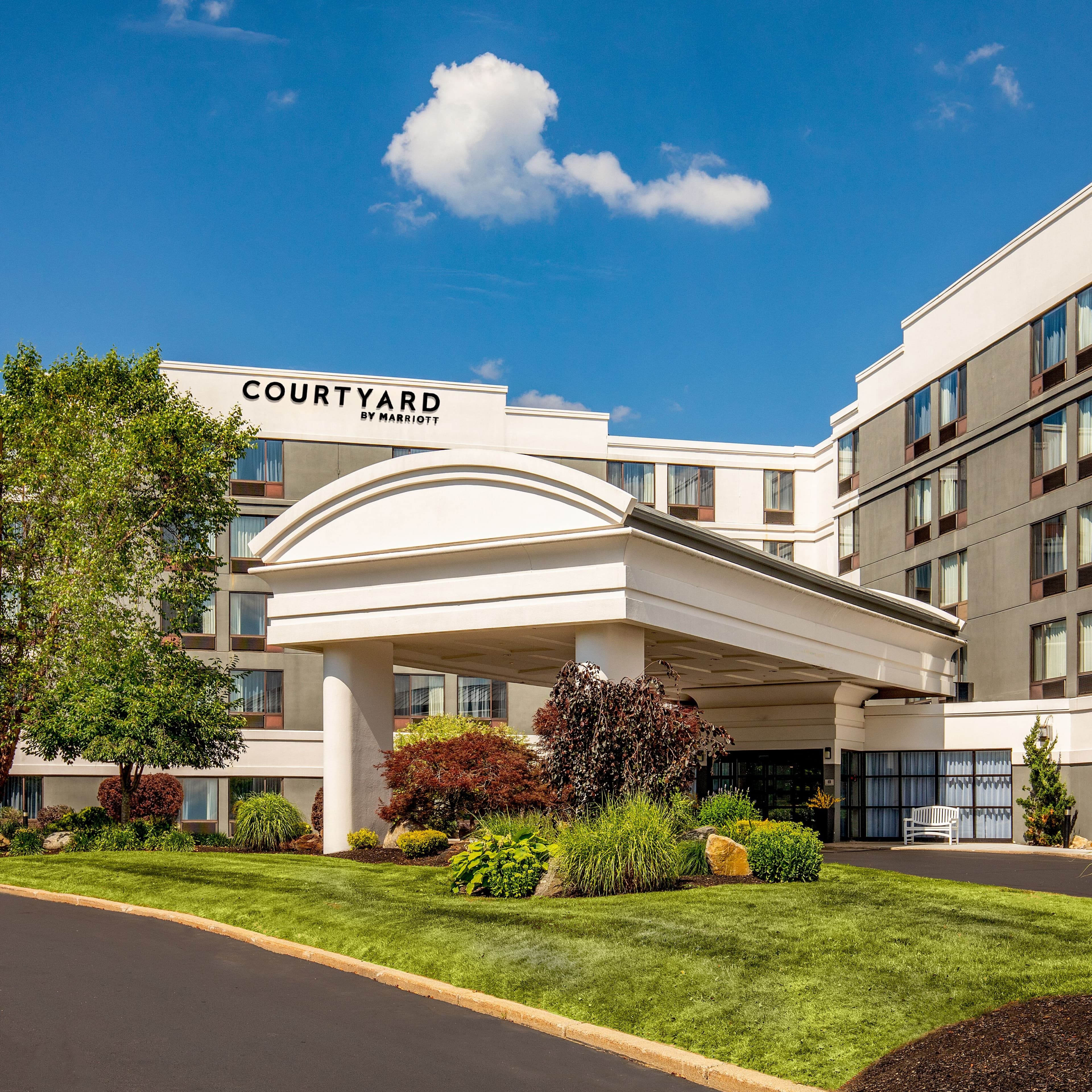 Courtyard Boston Marlborough