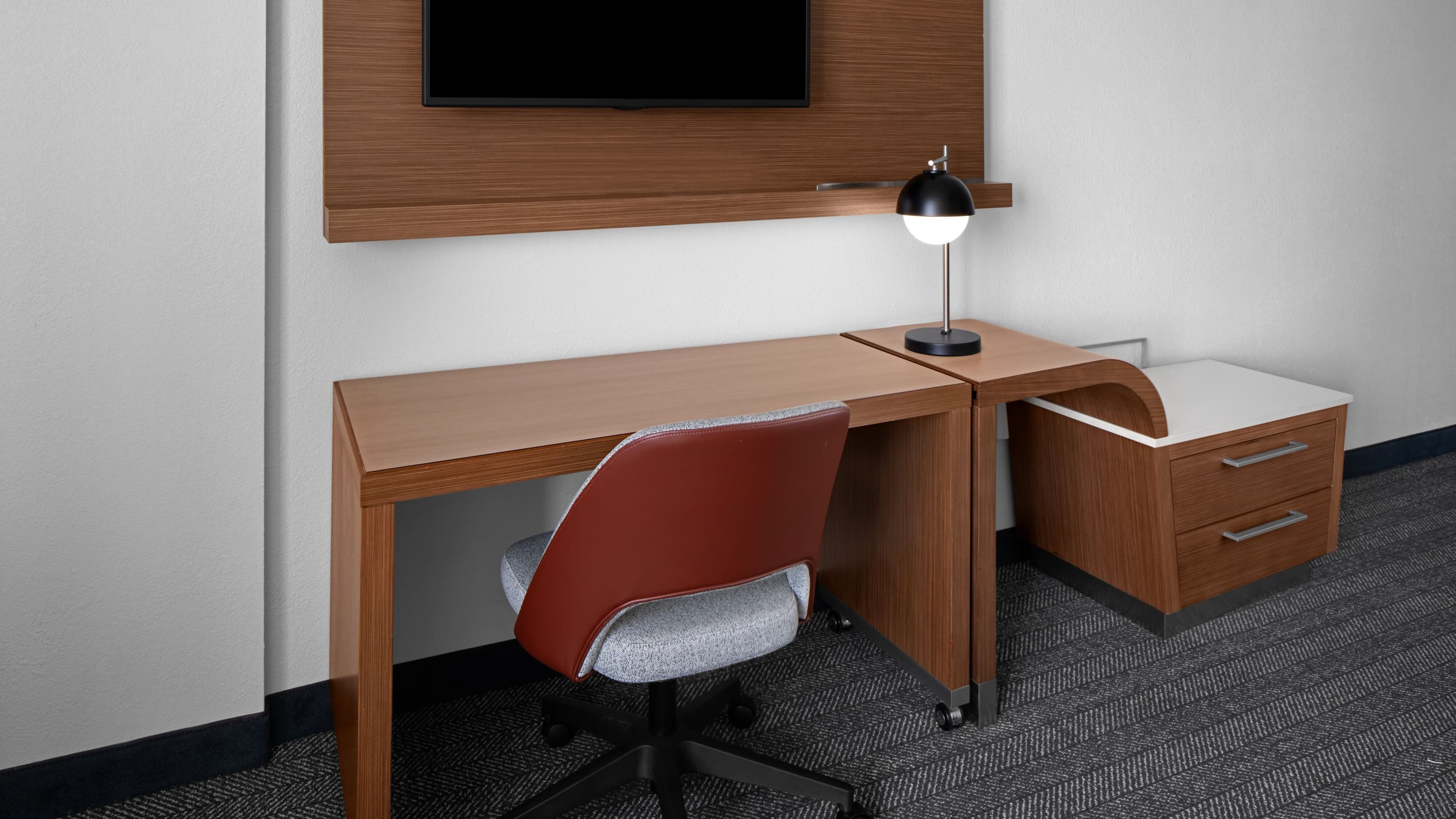 King Guest Room - Image 3