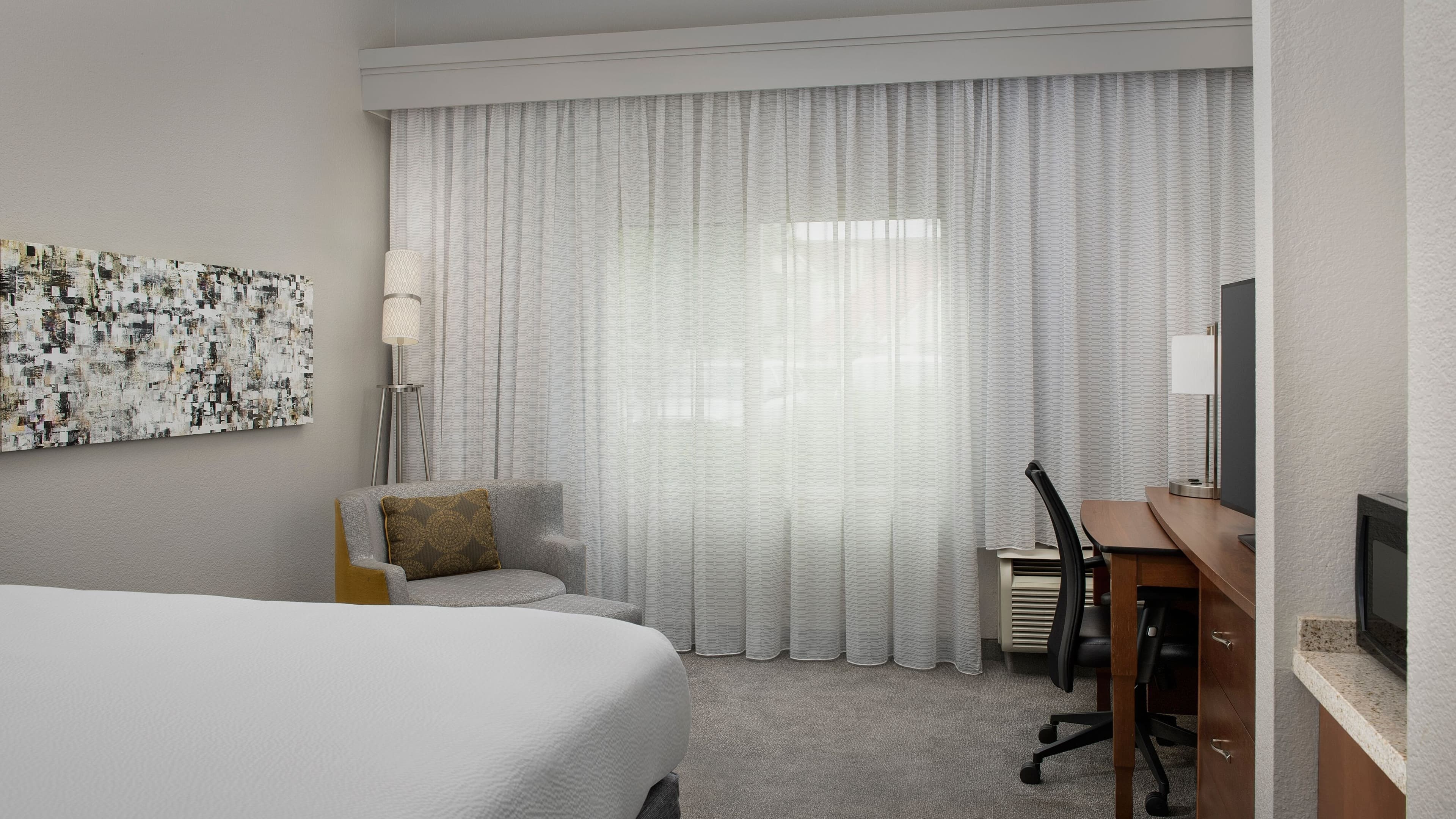 1 King Bed - Image 1