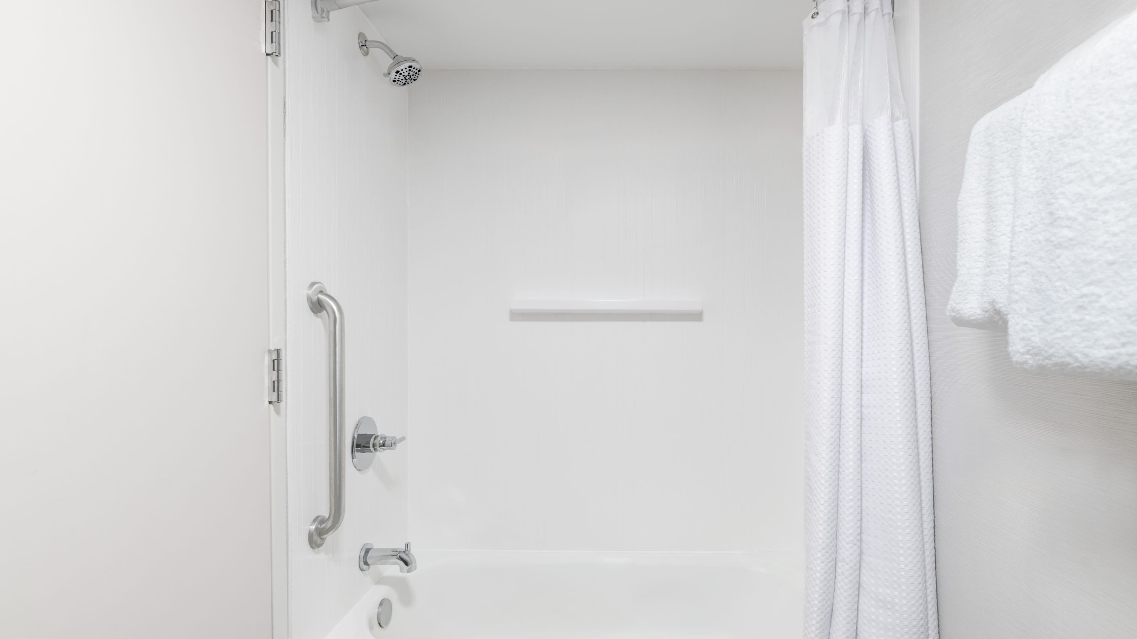 Queen/Queen - Image 11