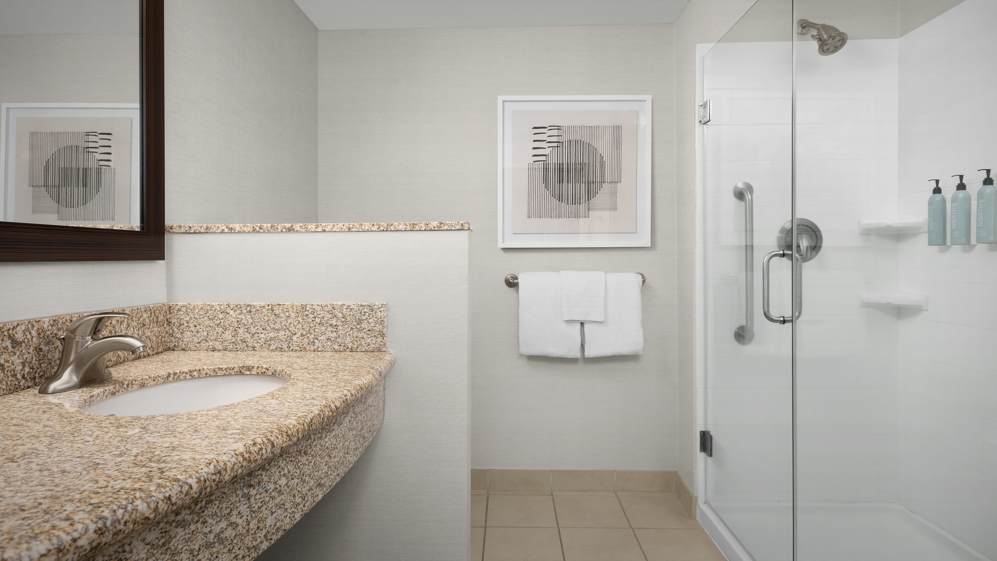 King Guest Room - Image 4