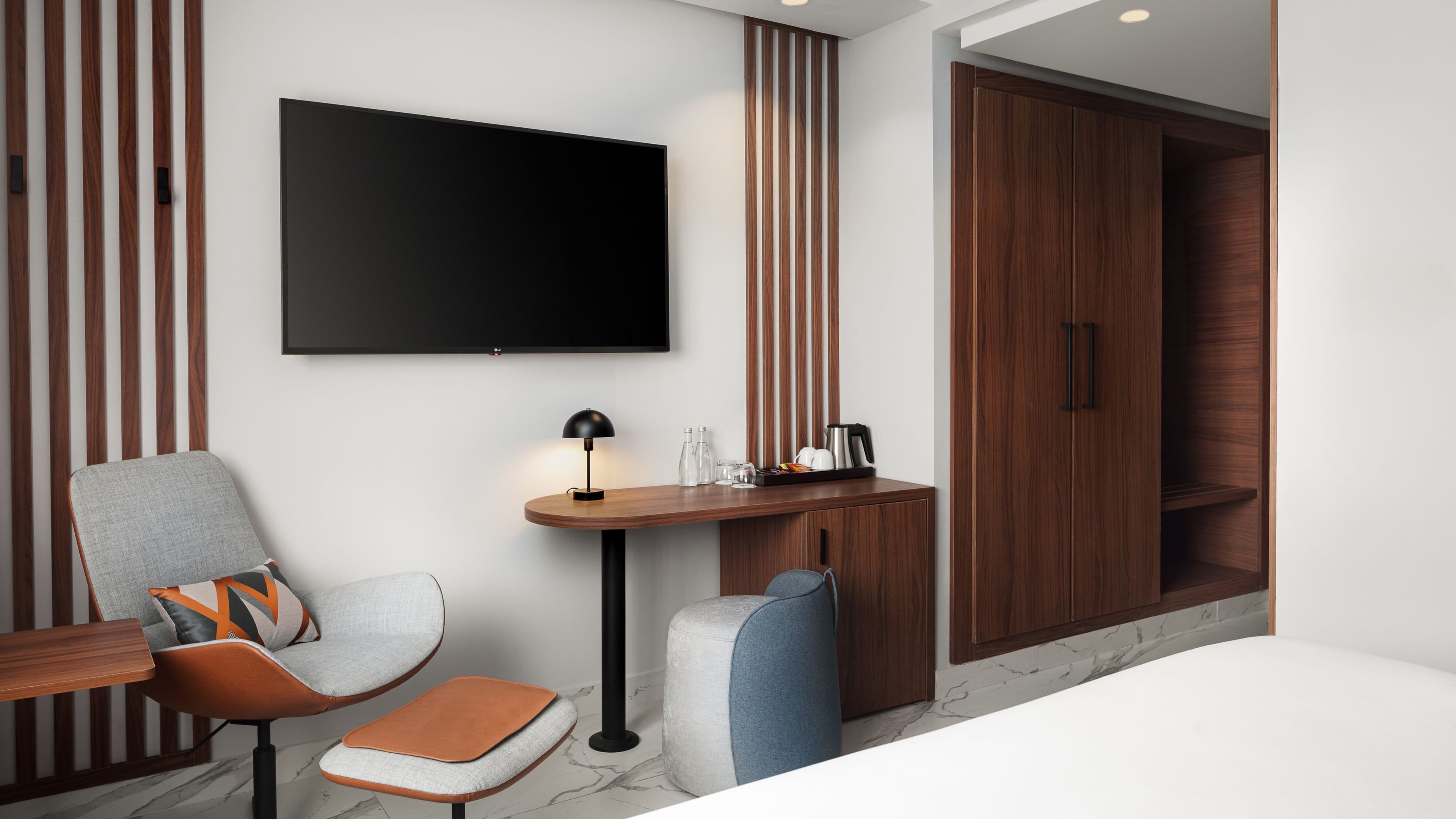 Standard King - Image 4