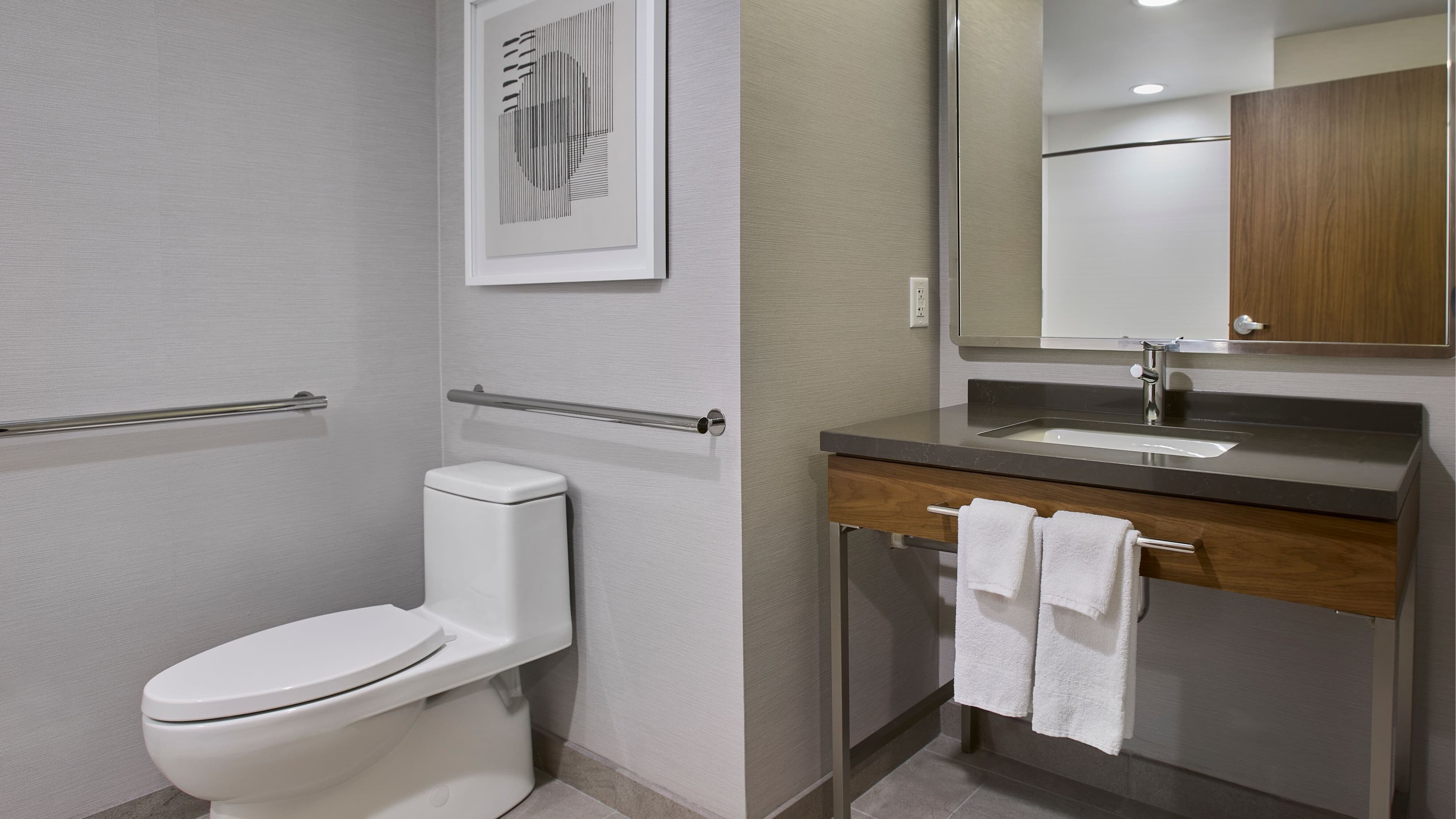 King withTwin Sofa Bed - Image 5