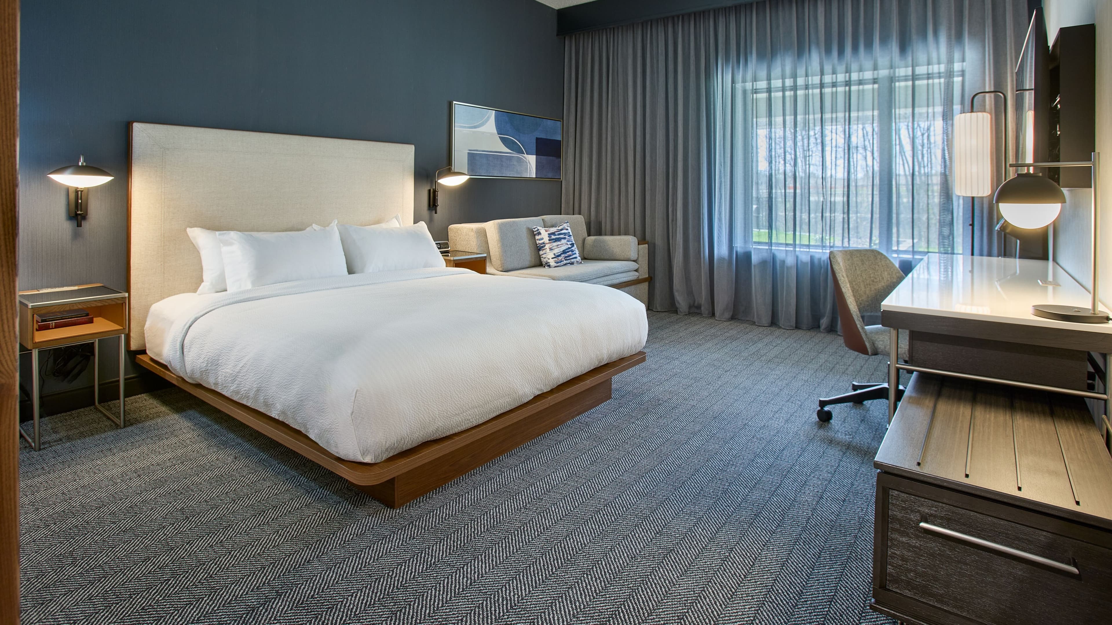 King withTwin Sofa Bed - Image 1