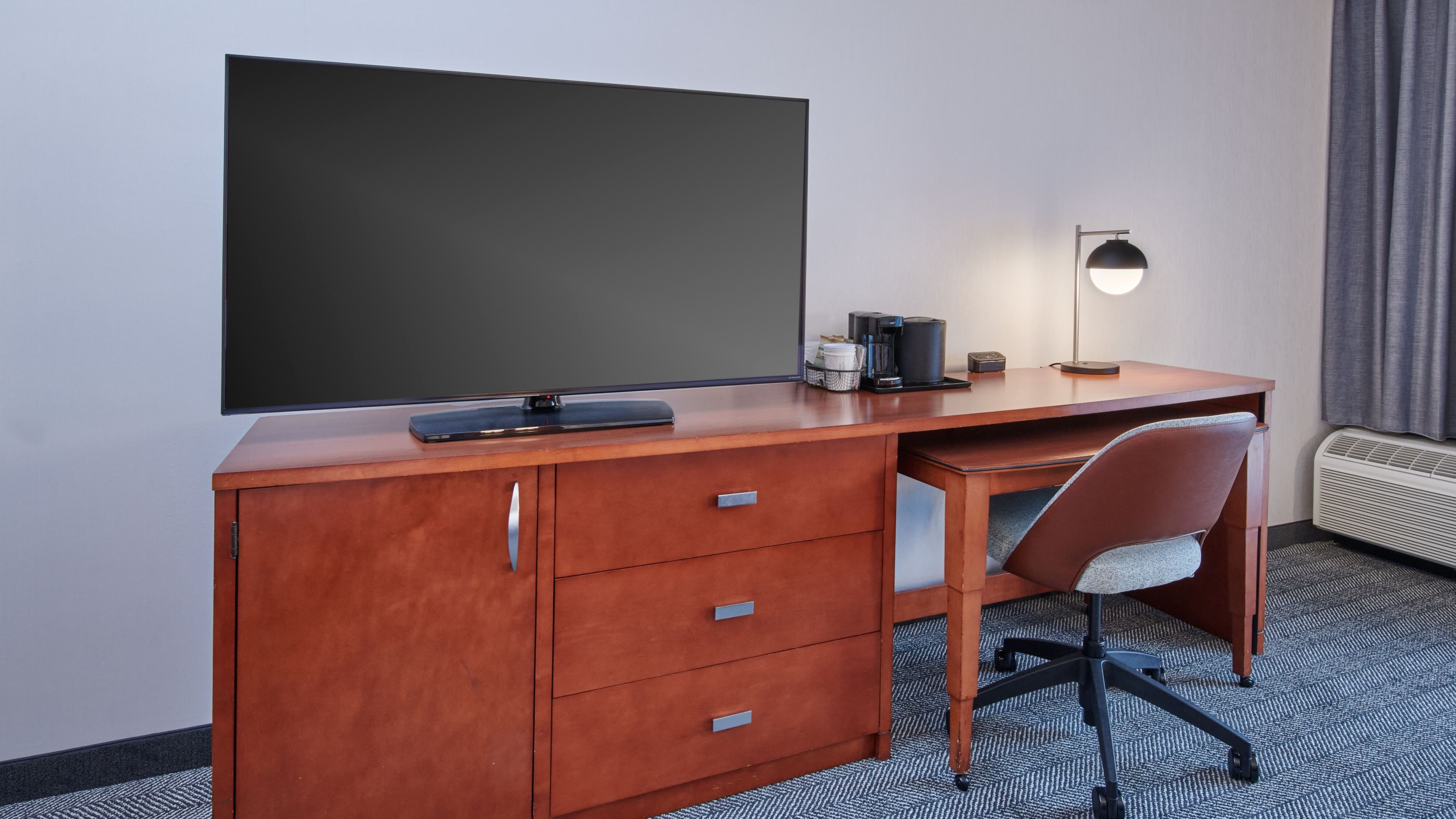 1 King and sleeper sofa - Image 5