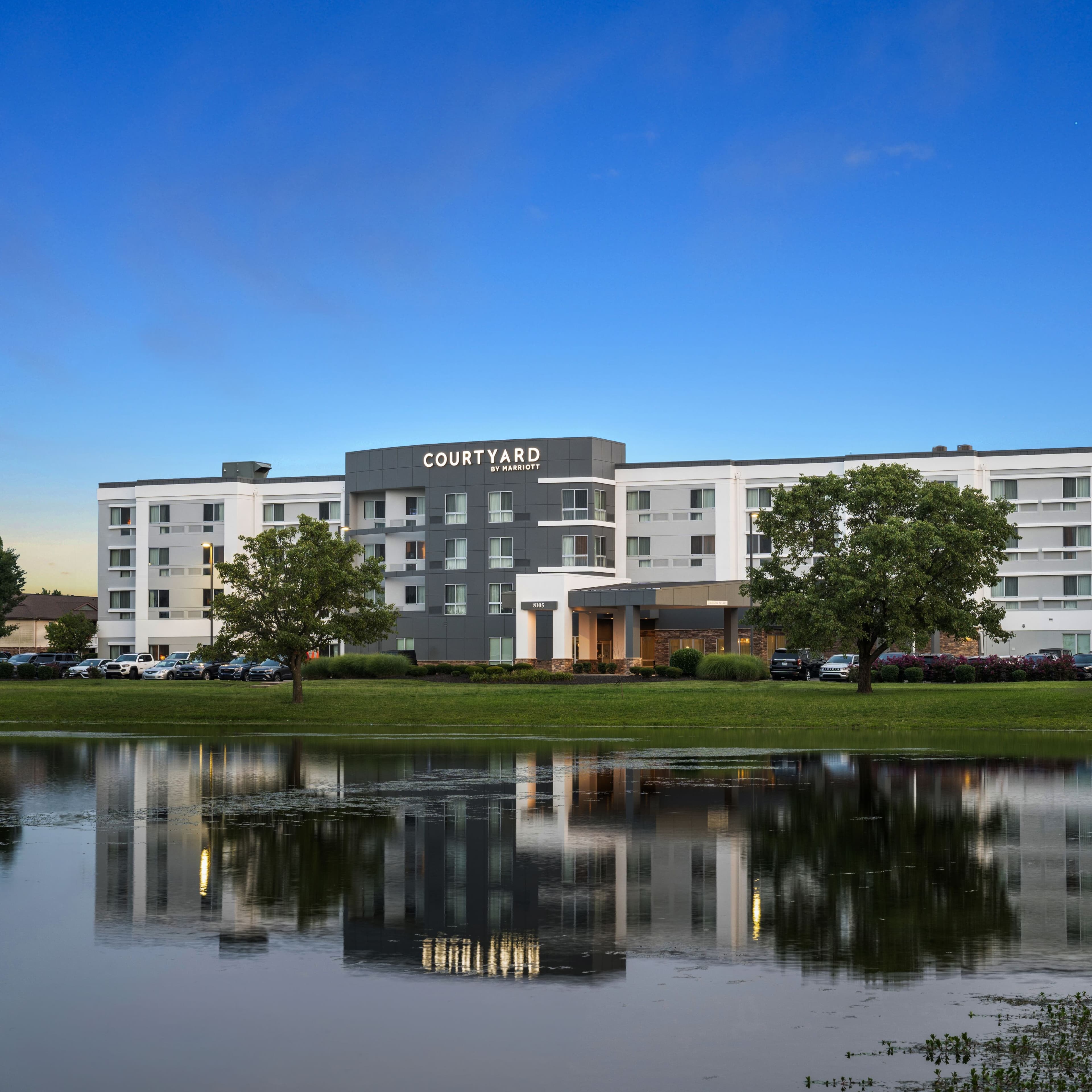 Courtyard Evansville East