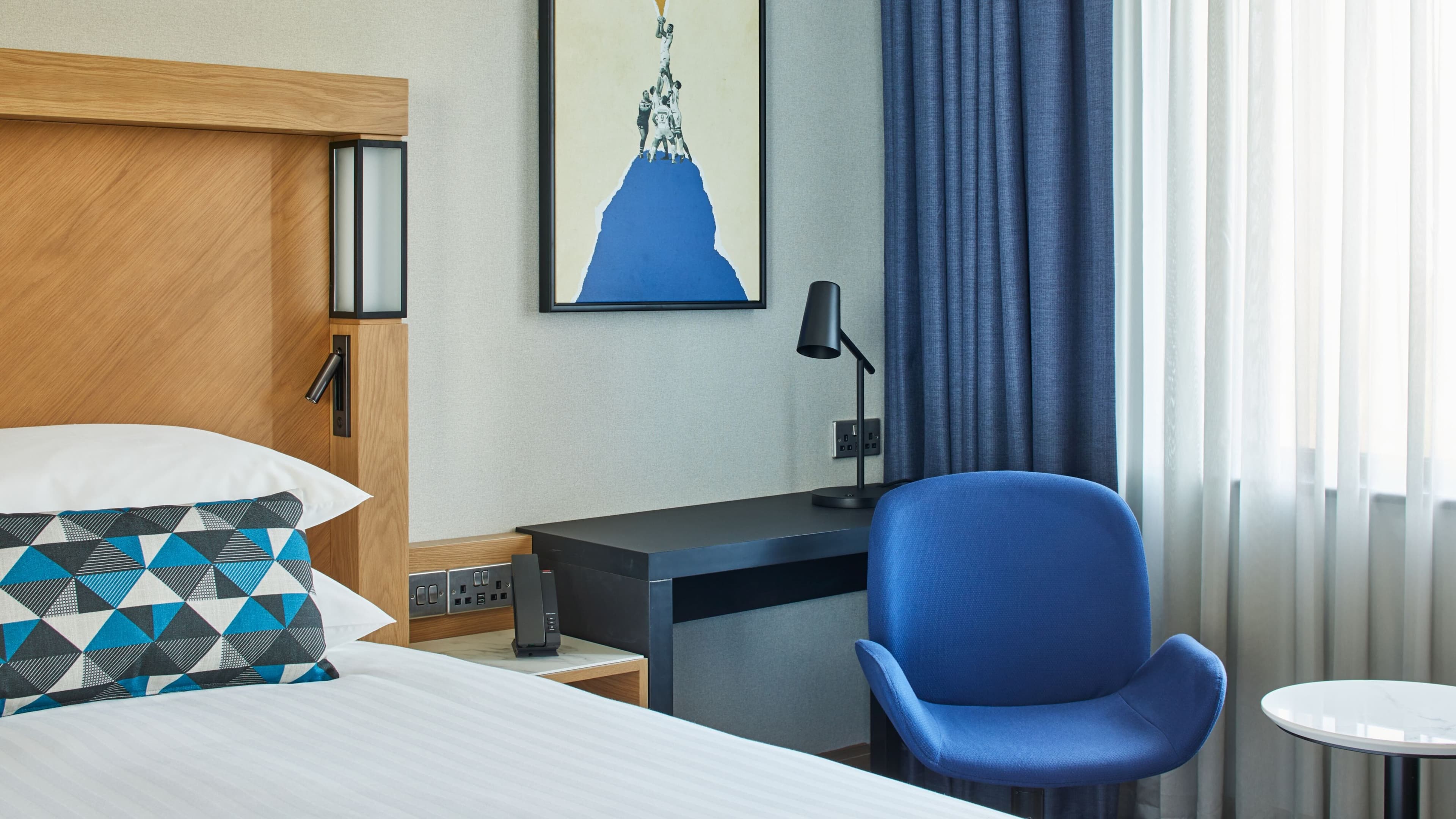 Deluxe Room - Image 2