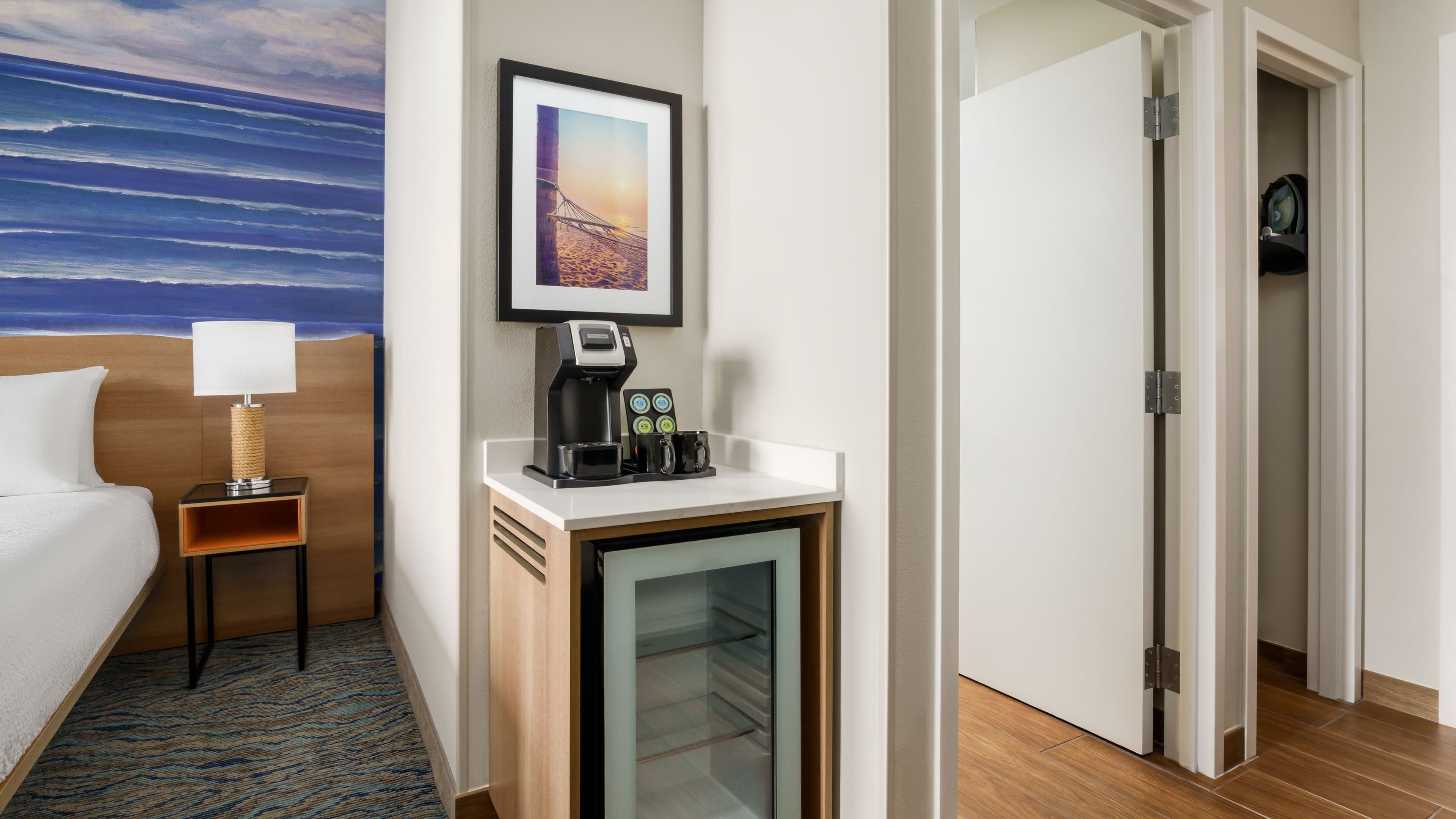 Harbor View Two Queen - Image 7