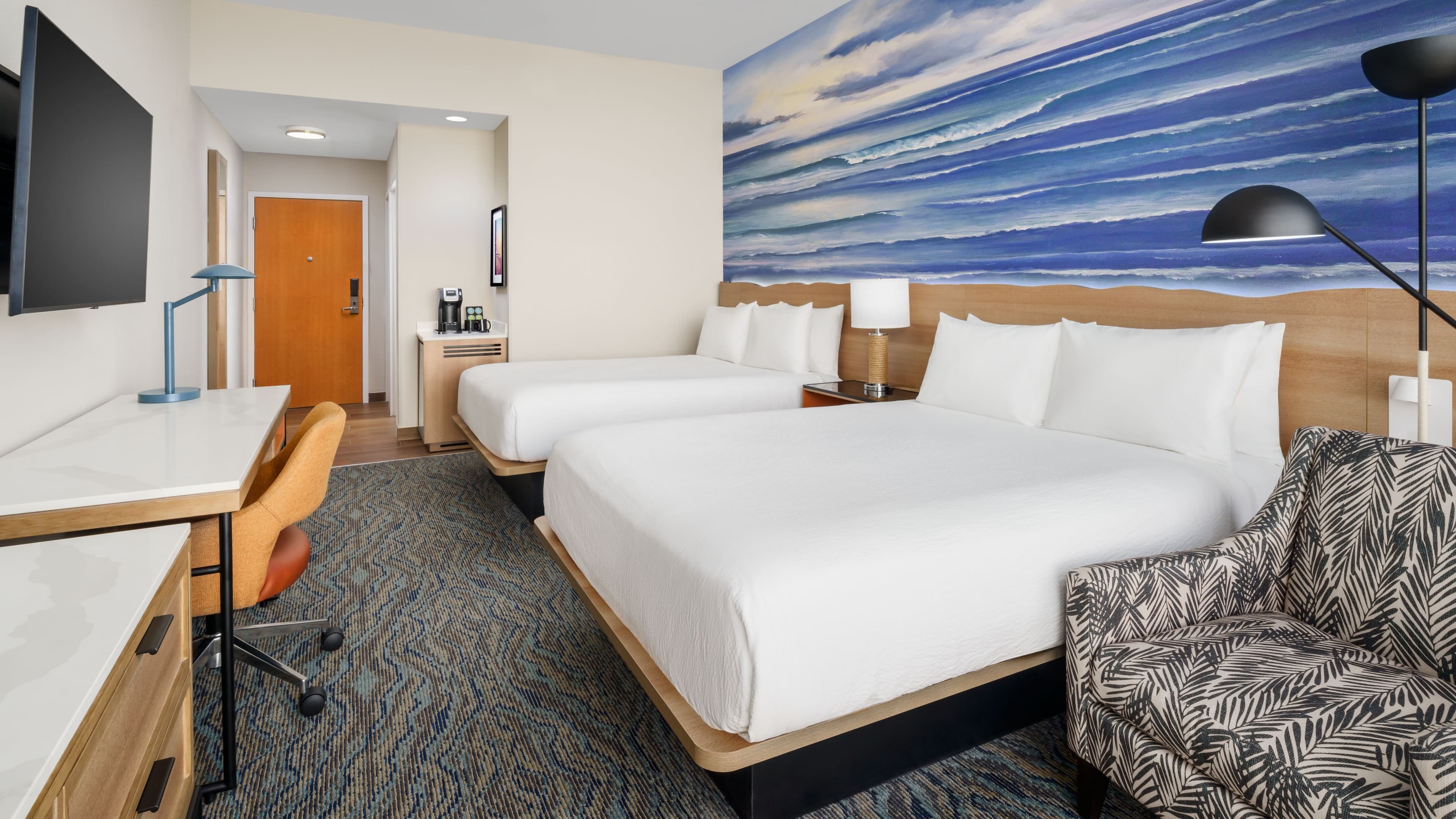 Harbor View Two Queen - Image 6