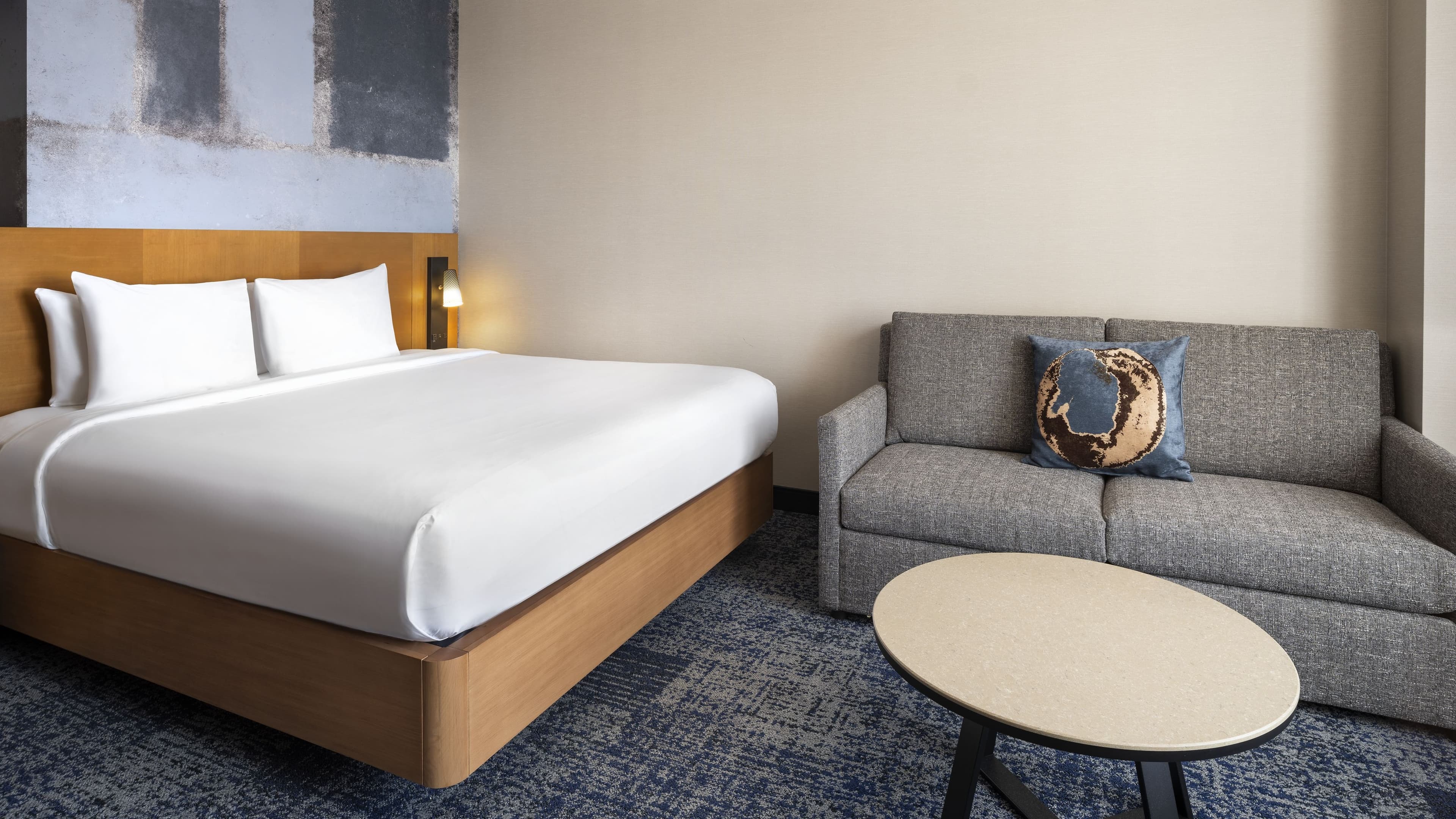 King Guest Room - Image 1