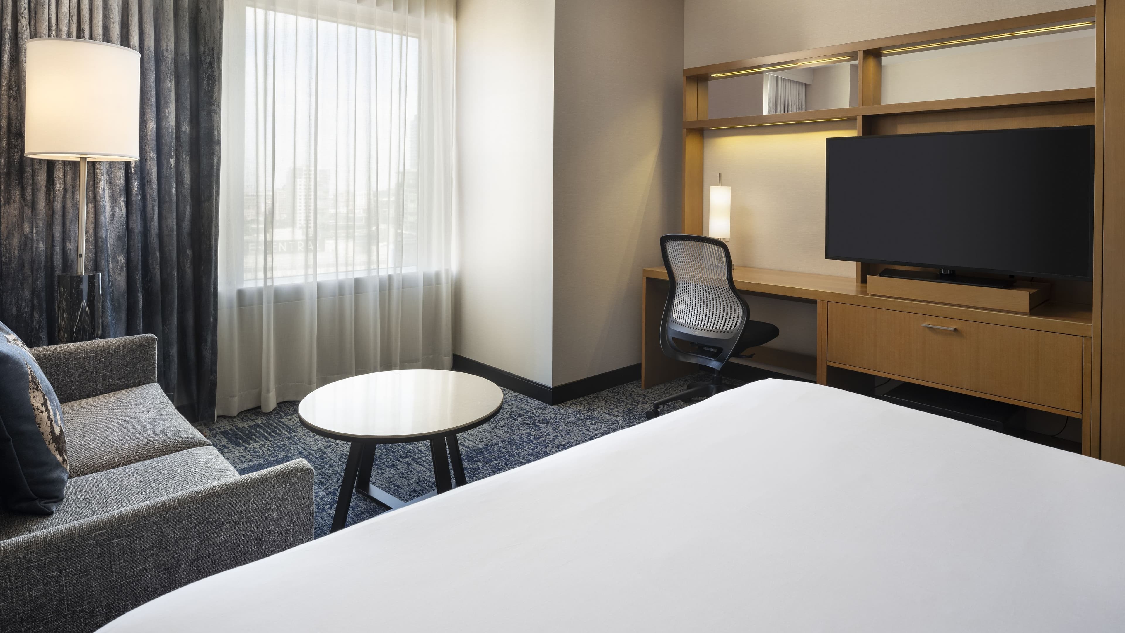 King Guest Room - Image 2