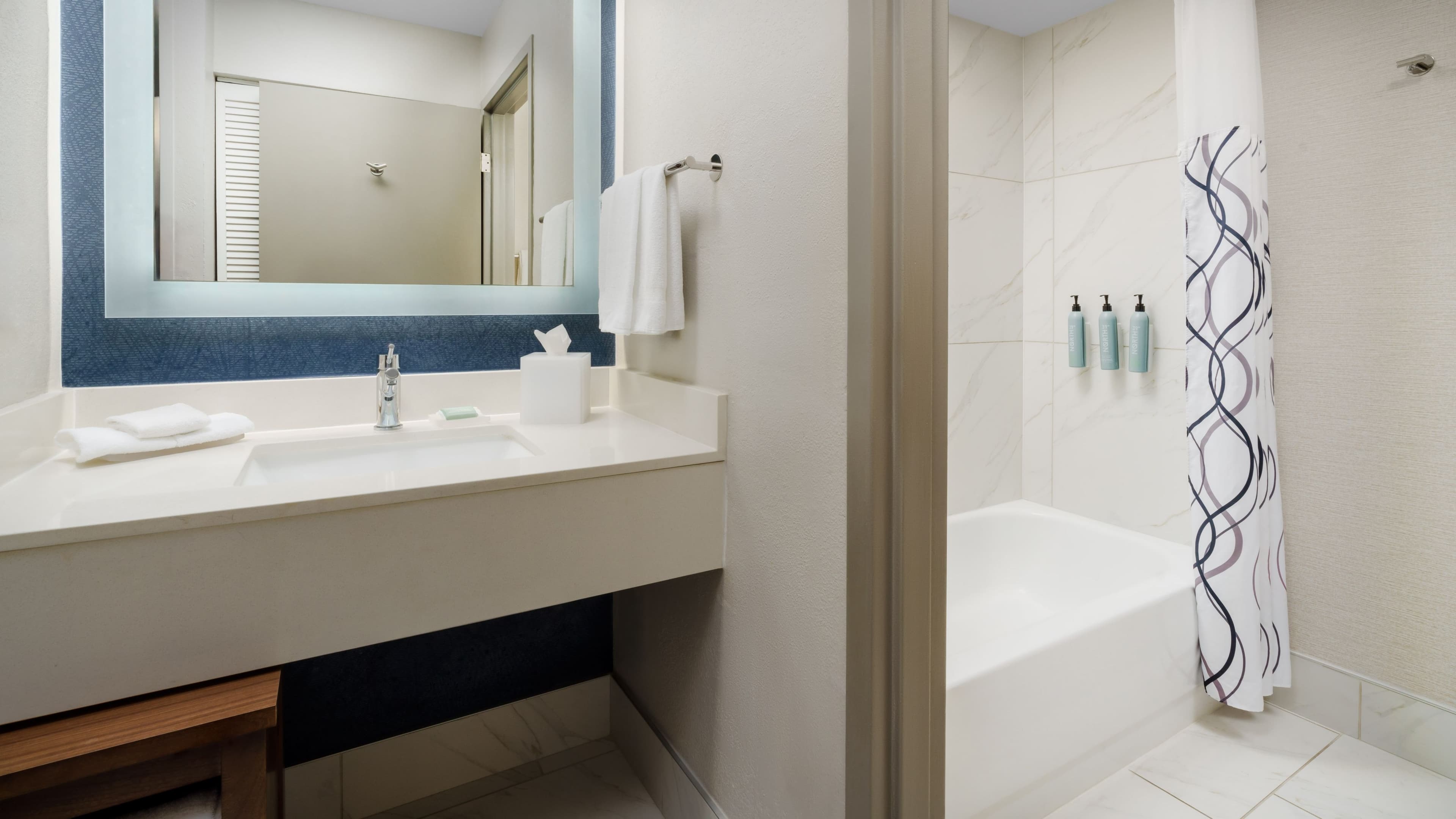 Two Queen Guestroom - Image 3