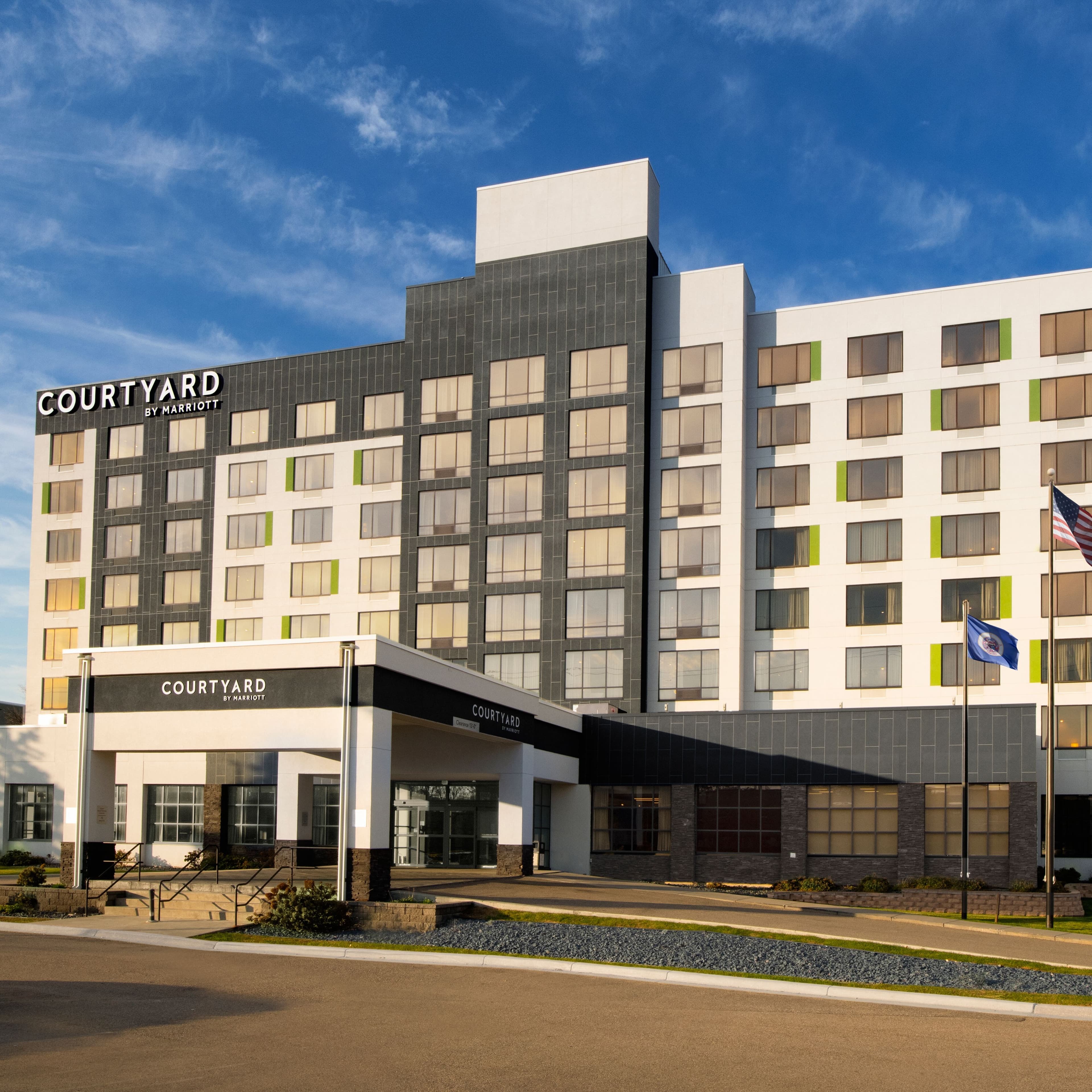 Courtyard Edina Bloomington