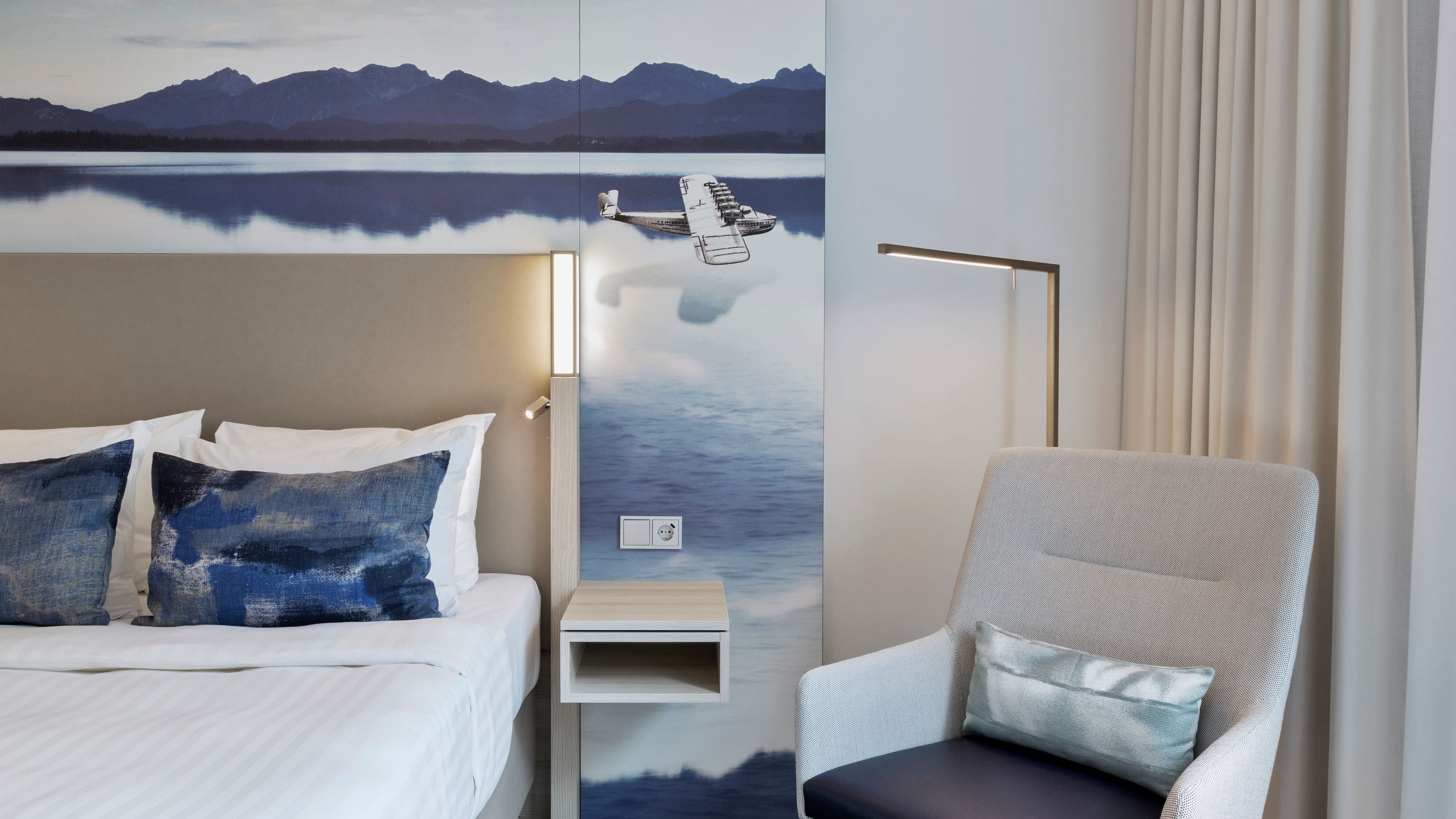 Deluxe Room - Image 6