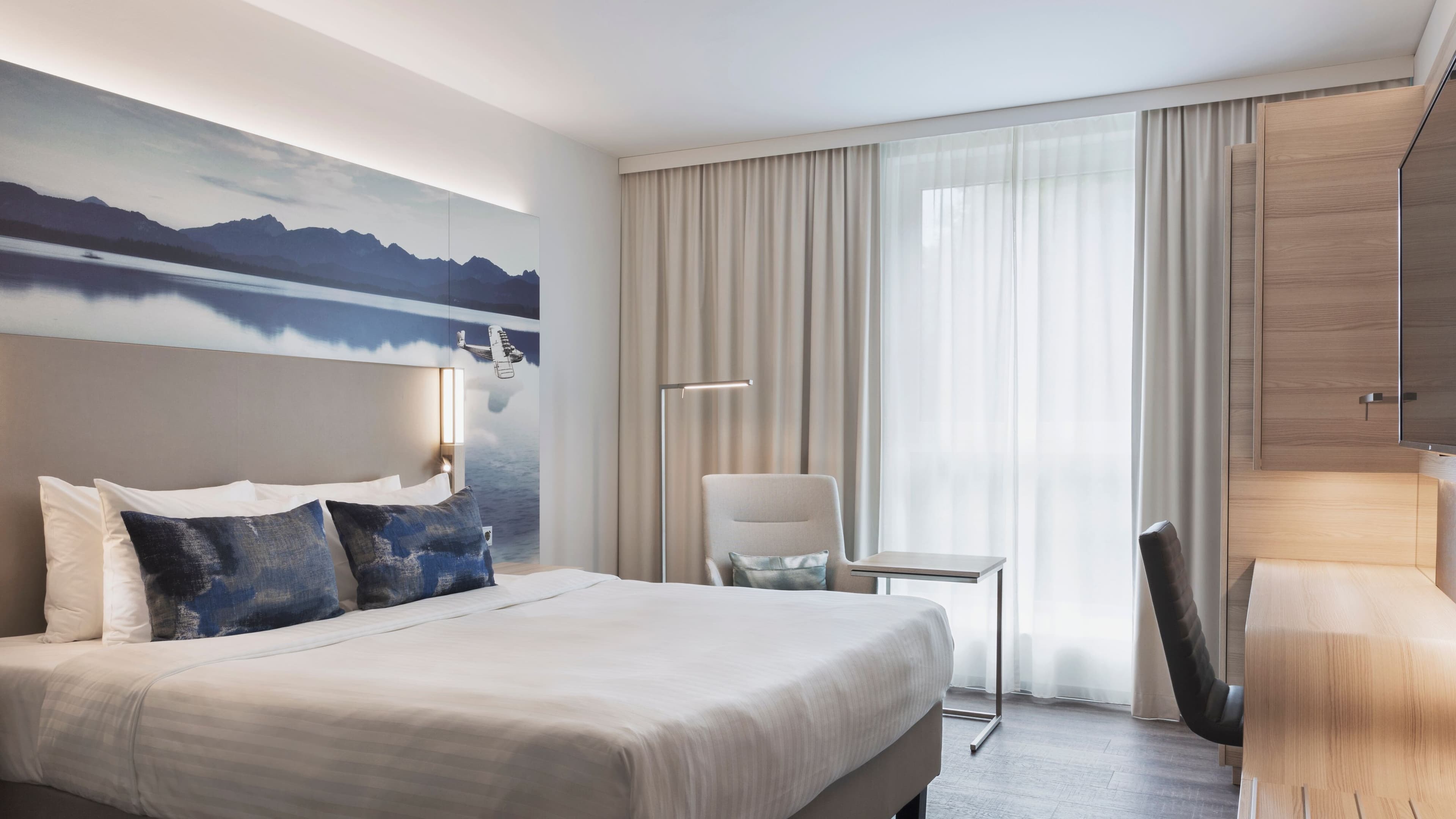 Deluxe Room - Image 5