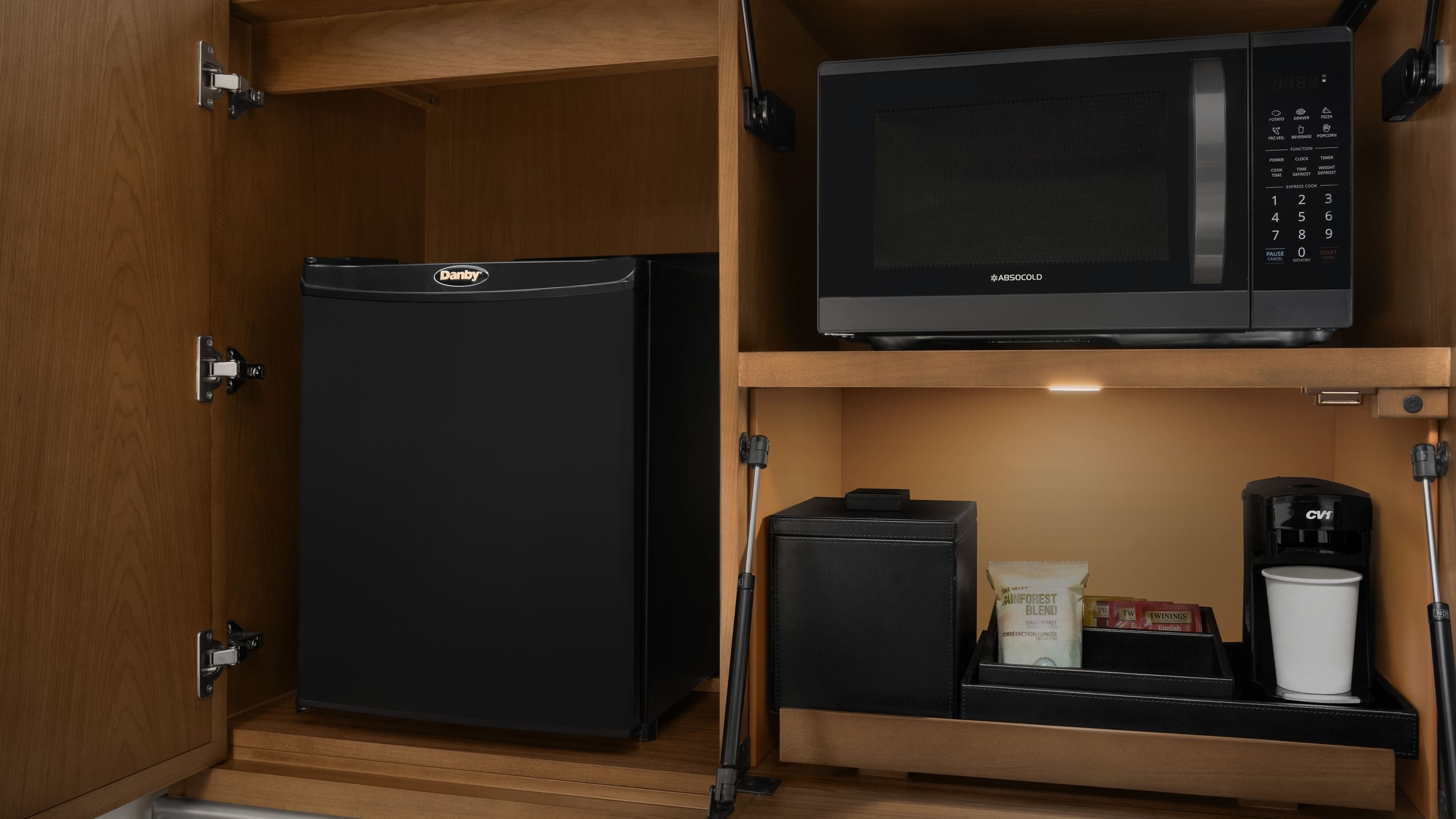 1 King Guest Room - Image 5