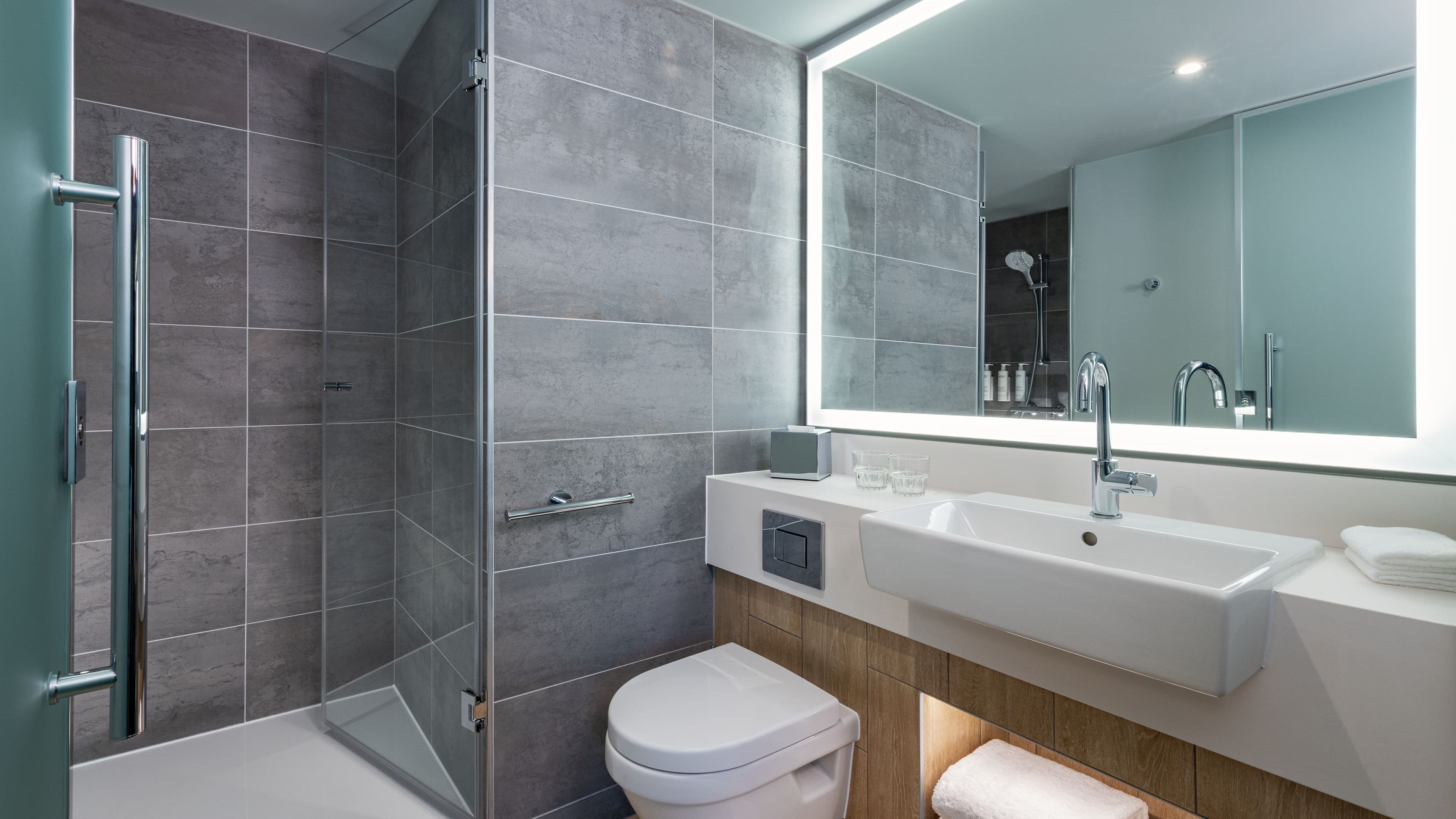 Deluxe Room - Image 10