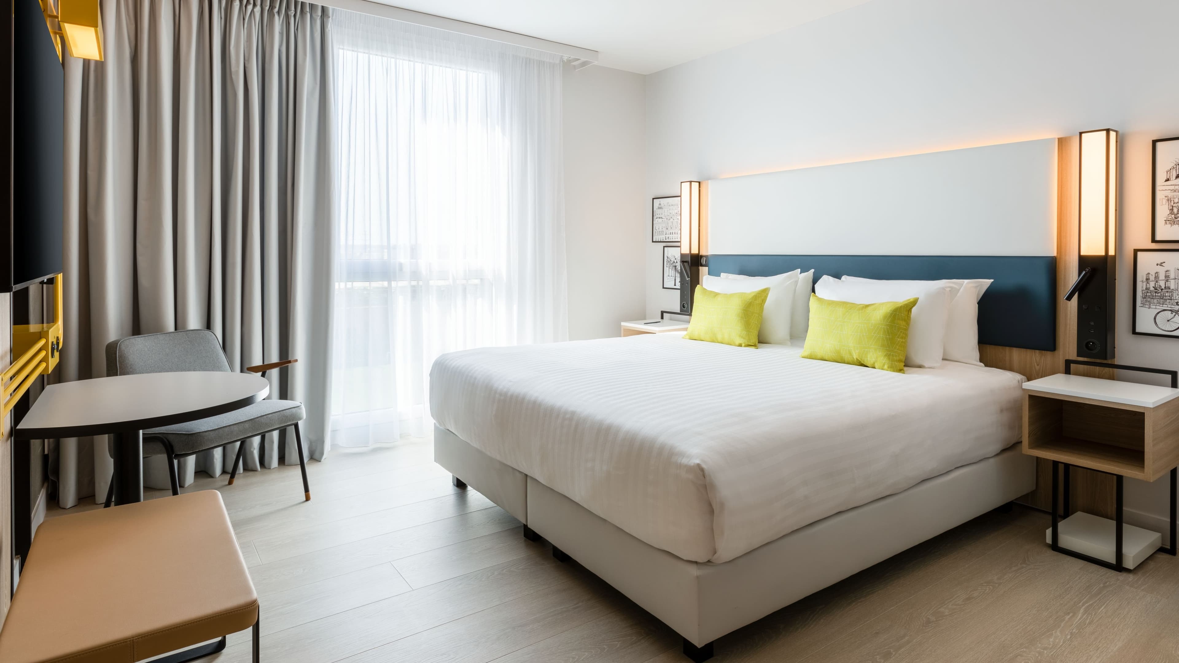 Deluxe King - Image 4