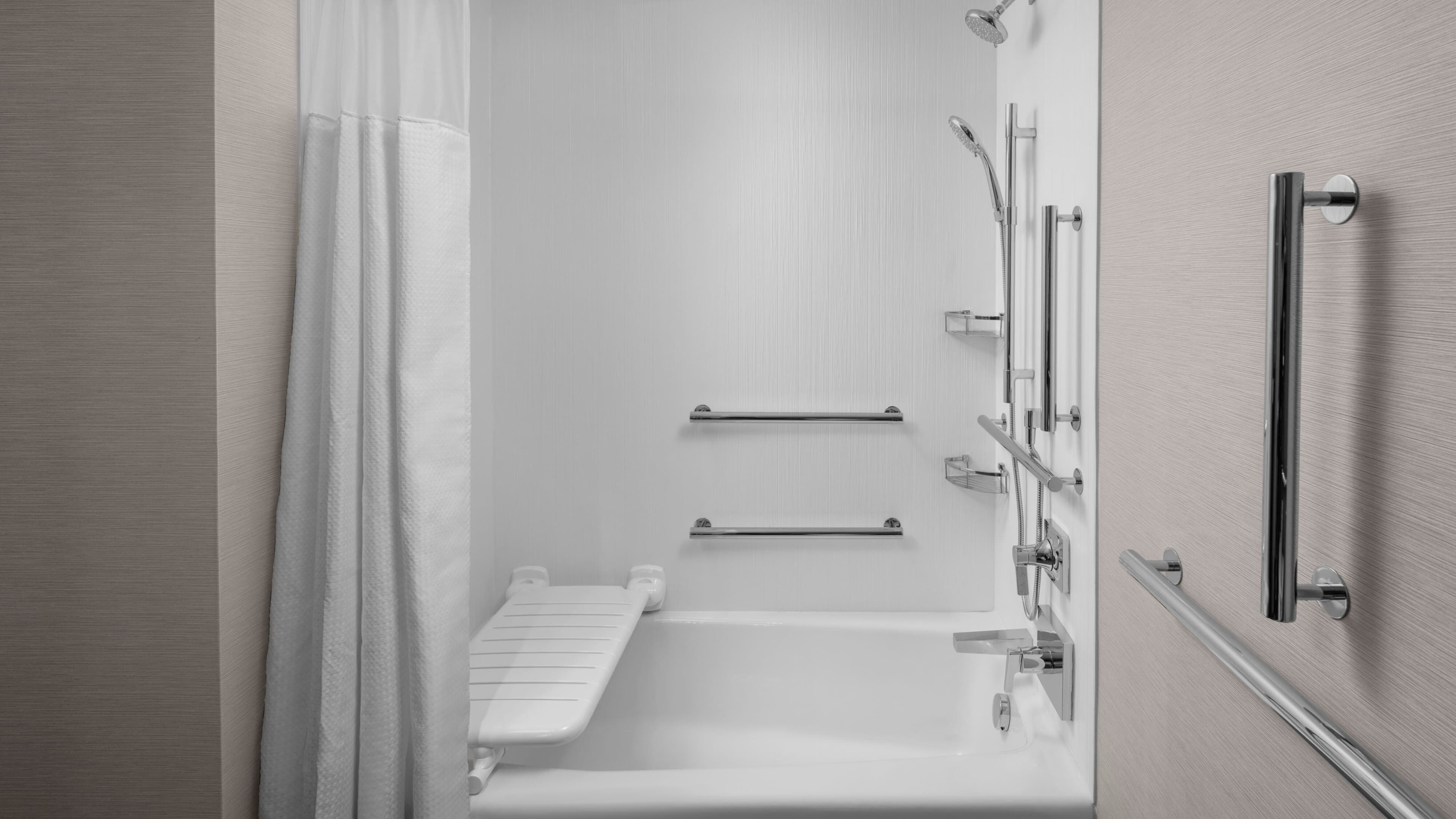 King Guest Room - Image 7