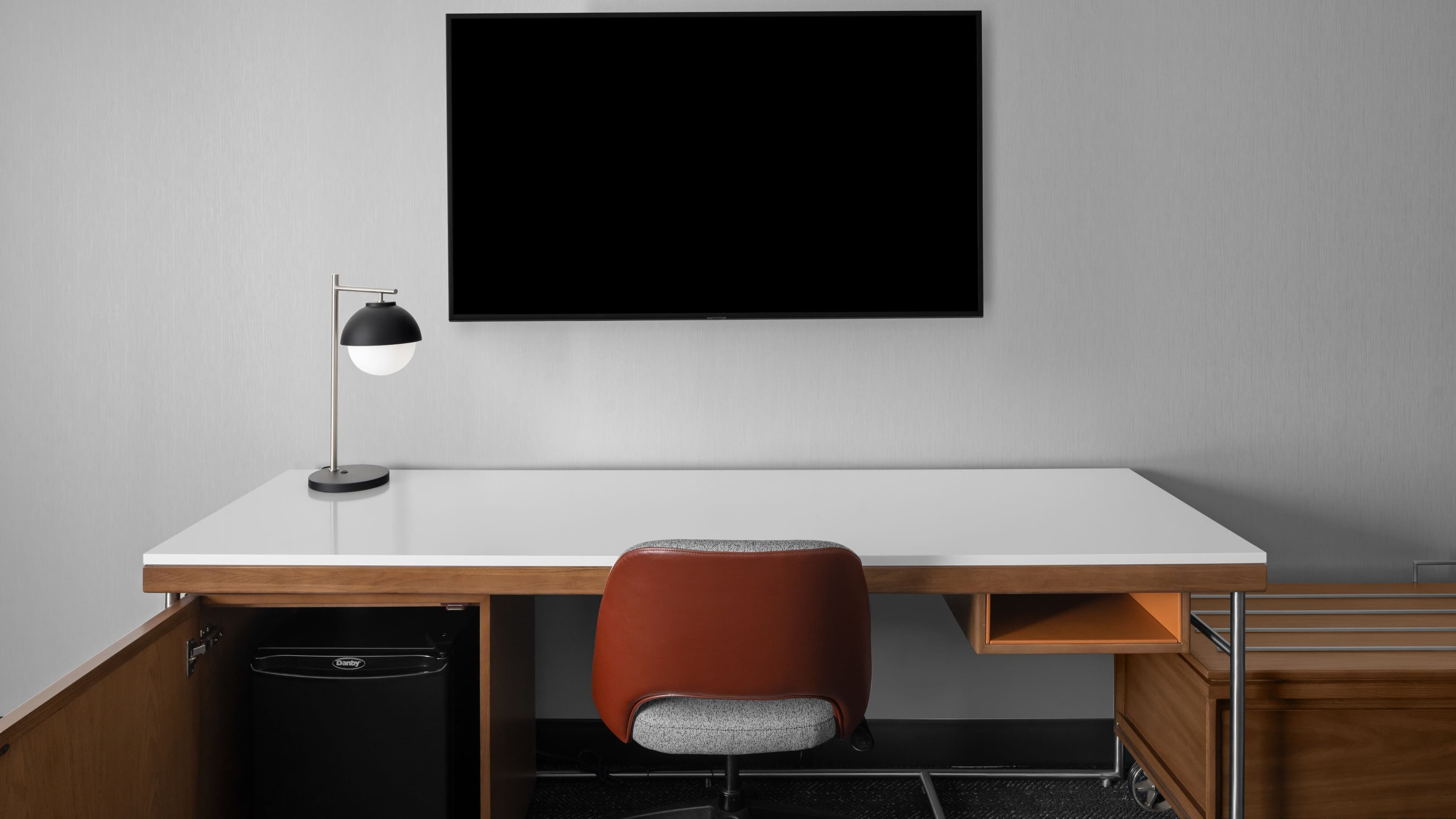 King Guest Room - Image 3