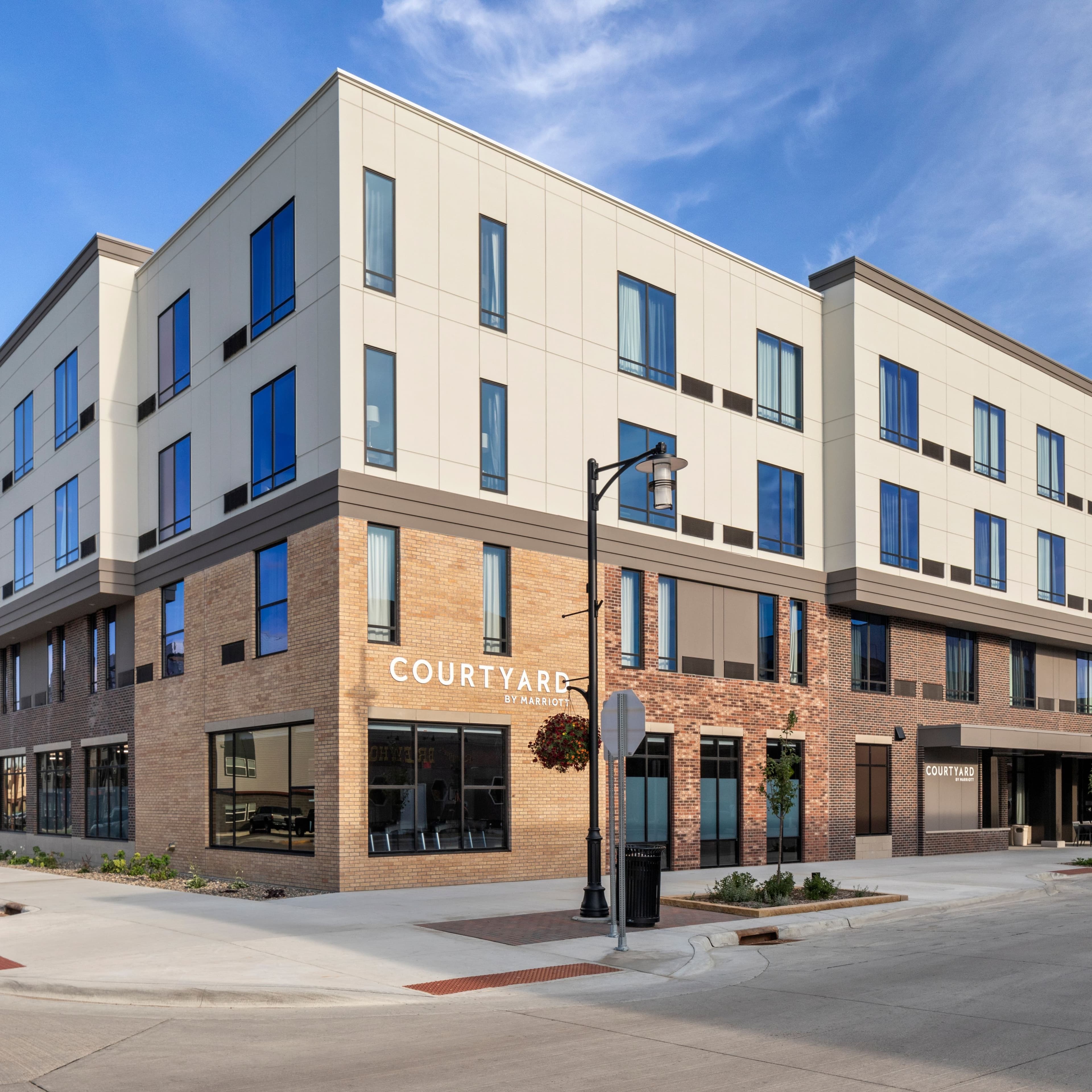 Courtyard Owatonna Downtown