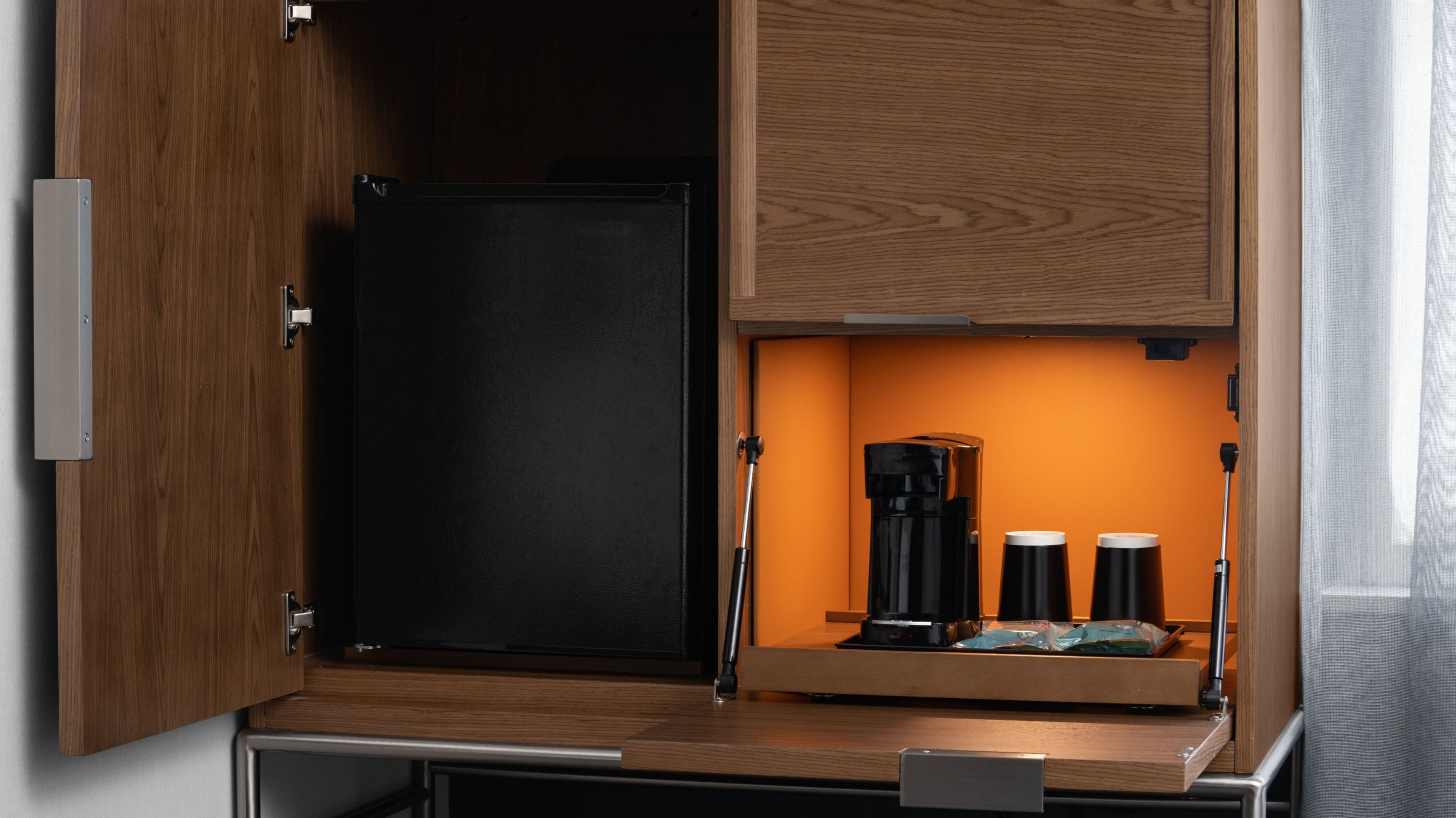 King Guest Room - Image 6