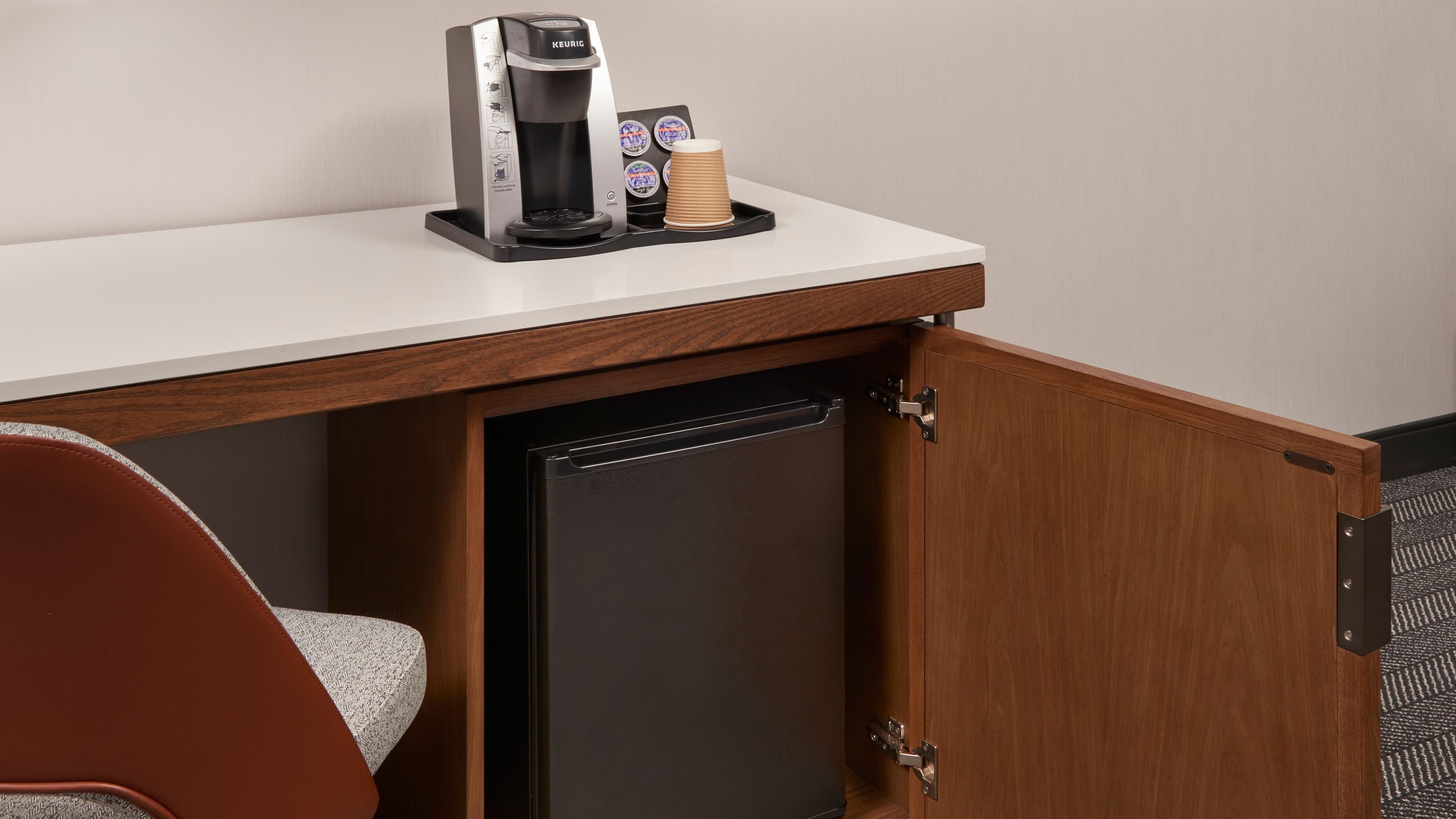 King Guest Room - Image 5