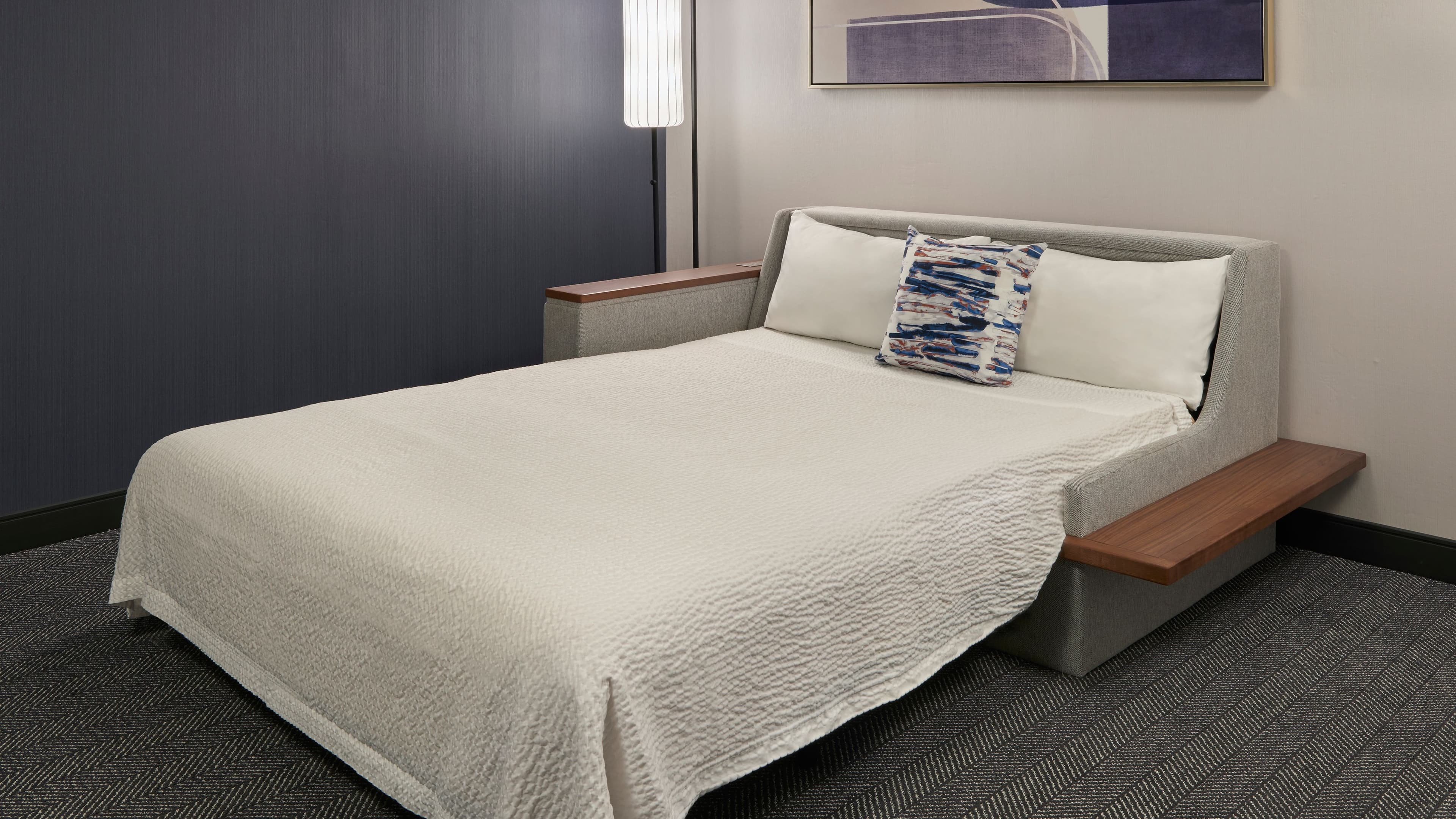 King Guest Room - Image 4