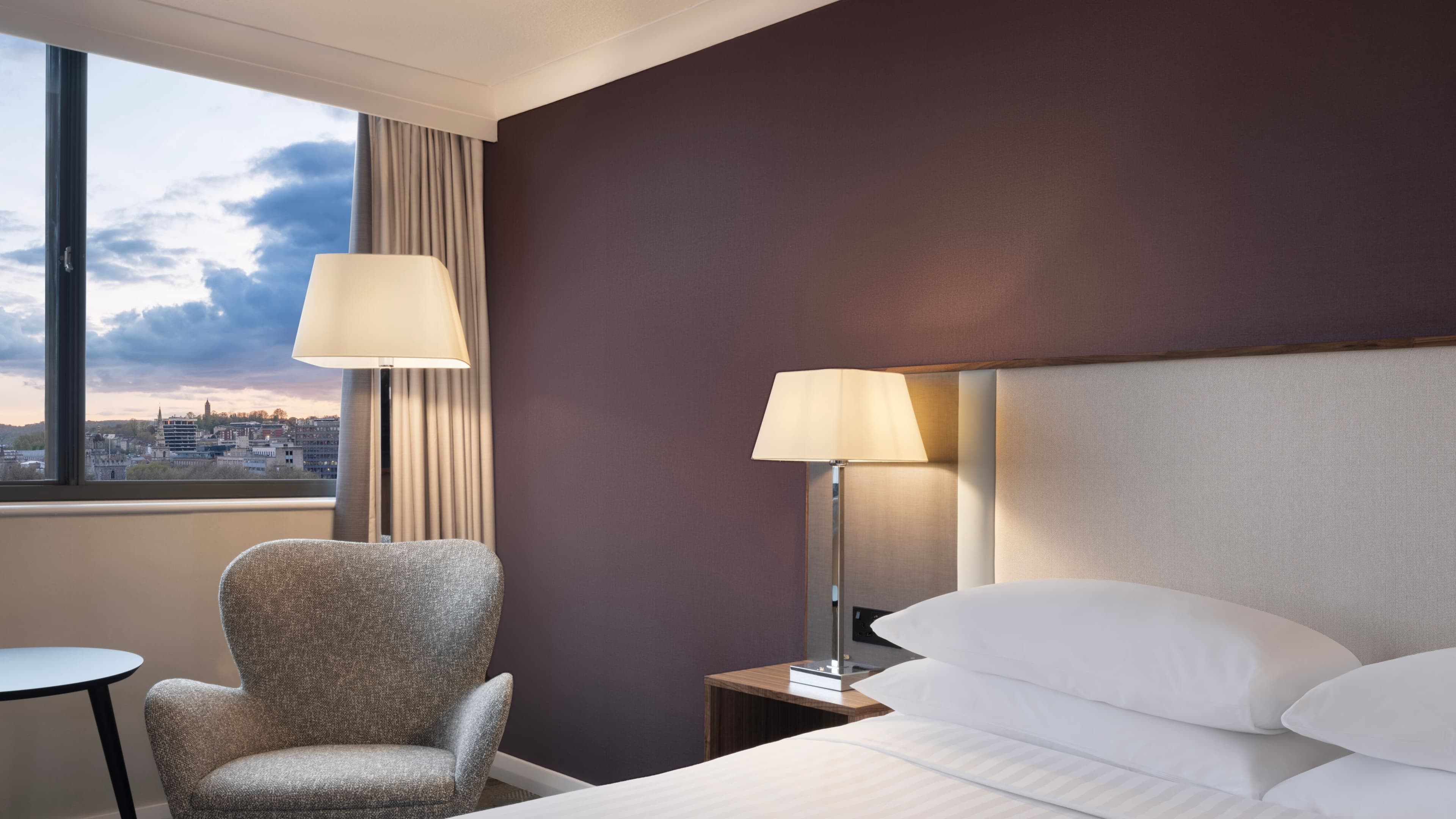 Deluxe Room - Image 3