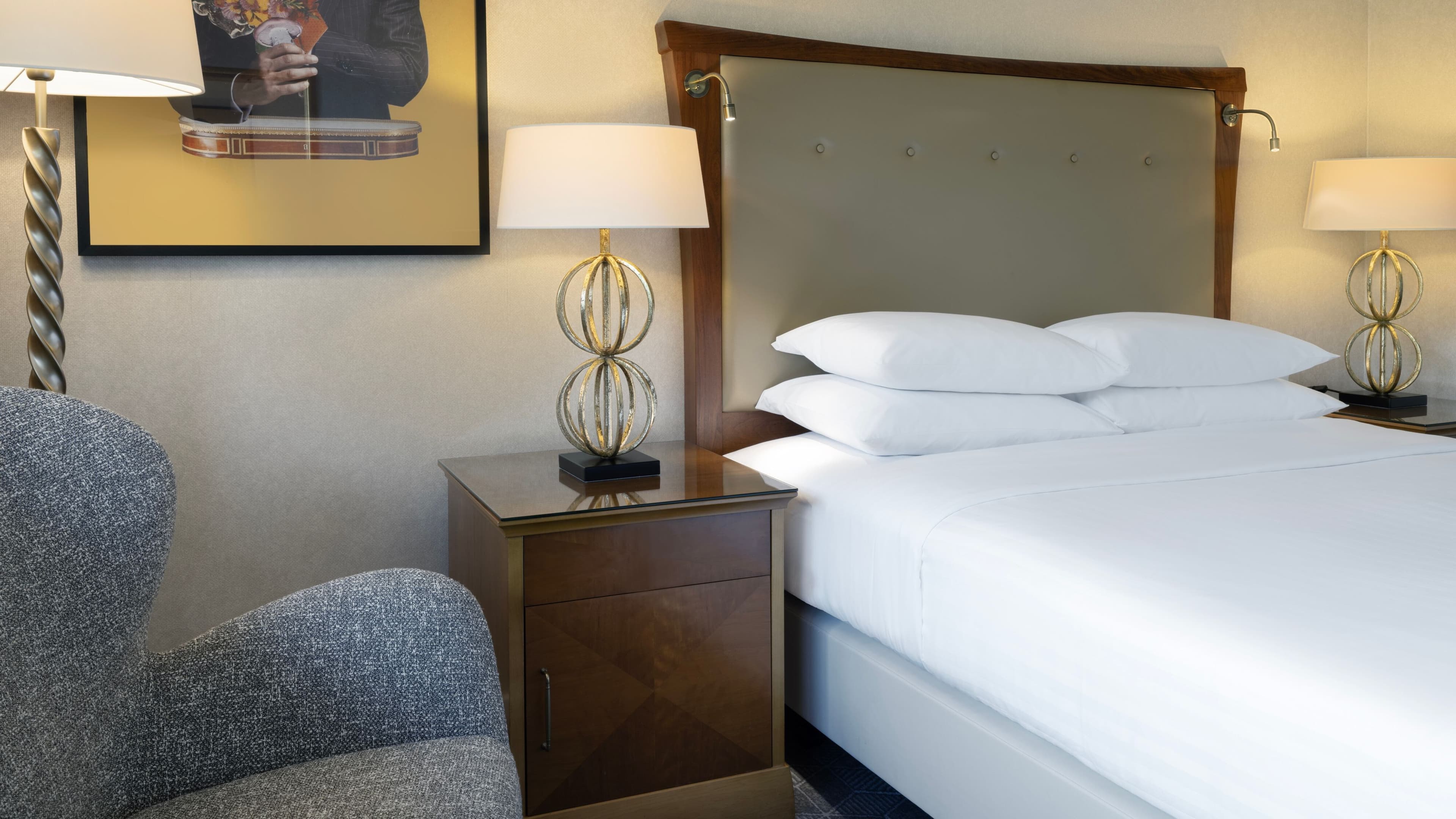 Deluxe Room - Image 2