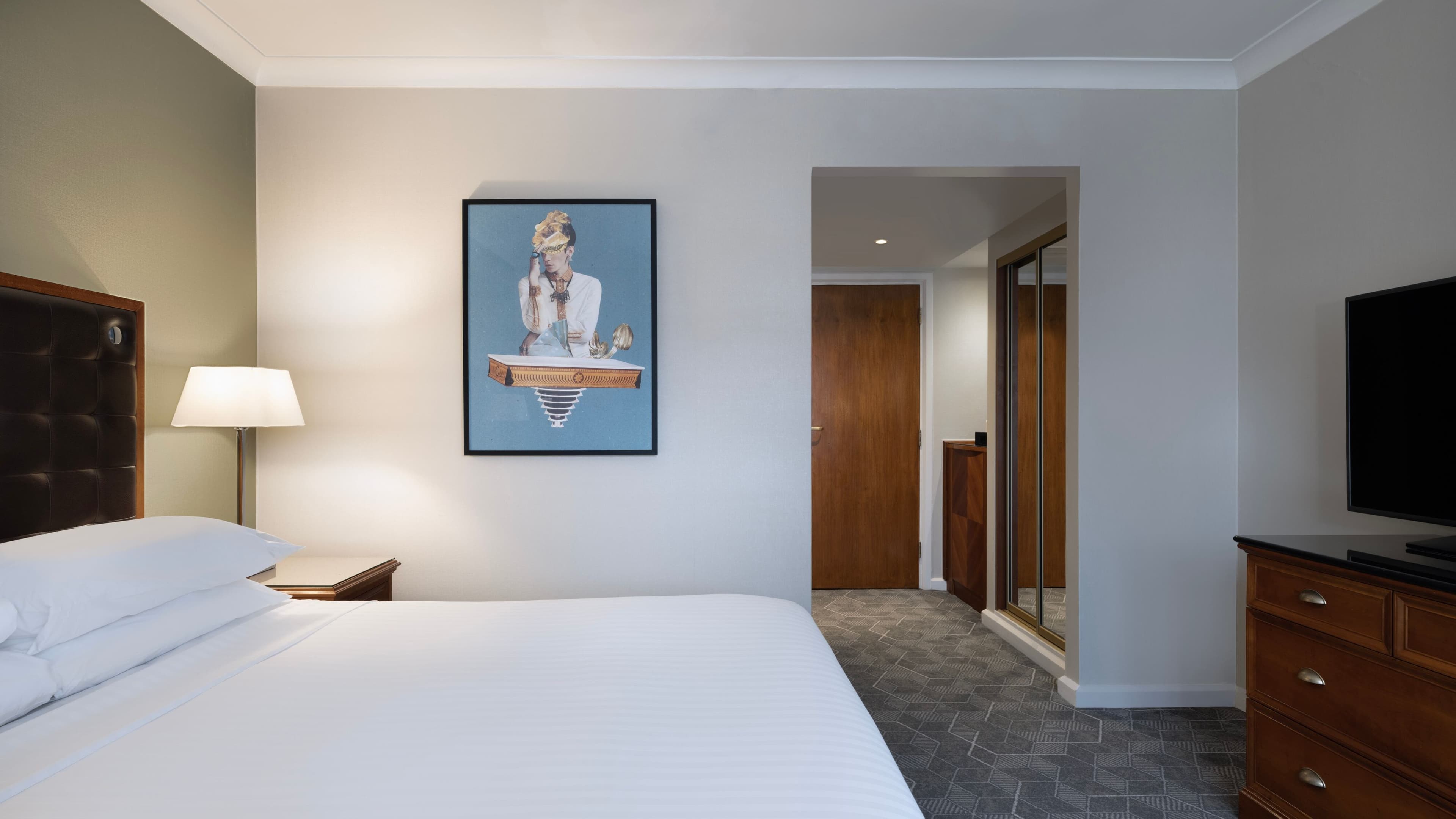 Deluxe Room - Image 1