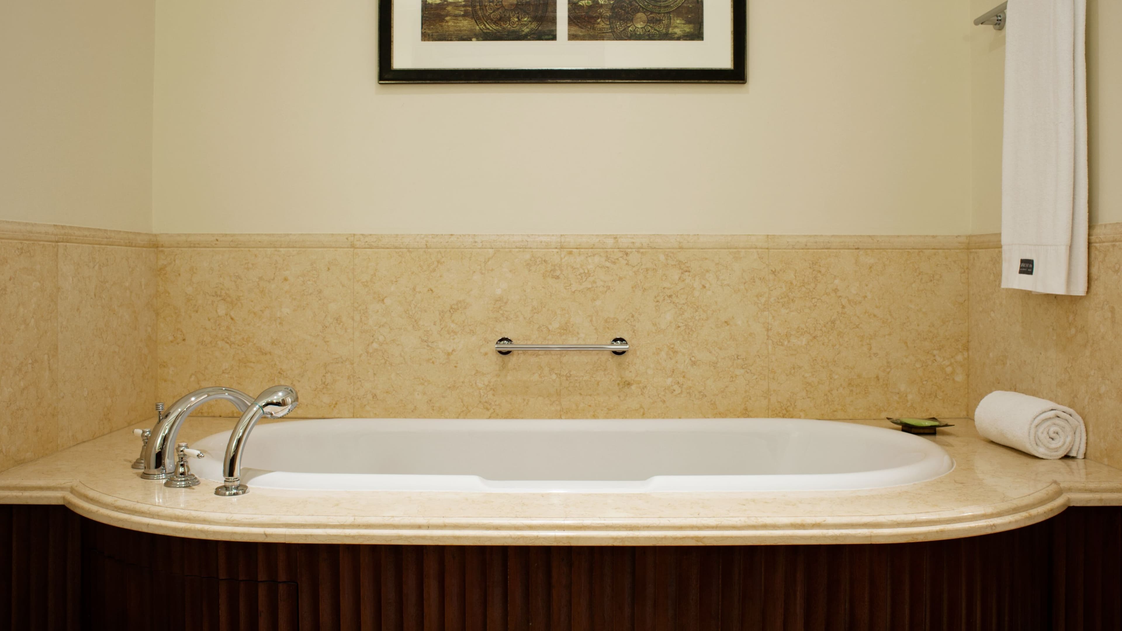 Deluxe Sea View - Image 4