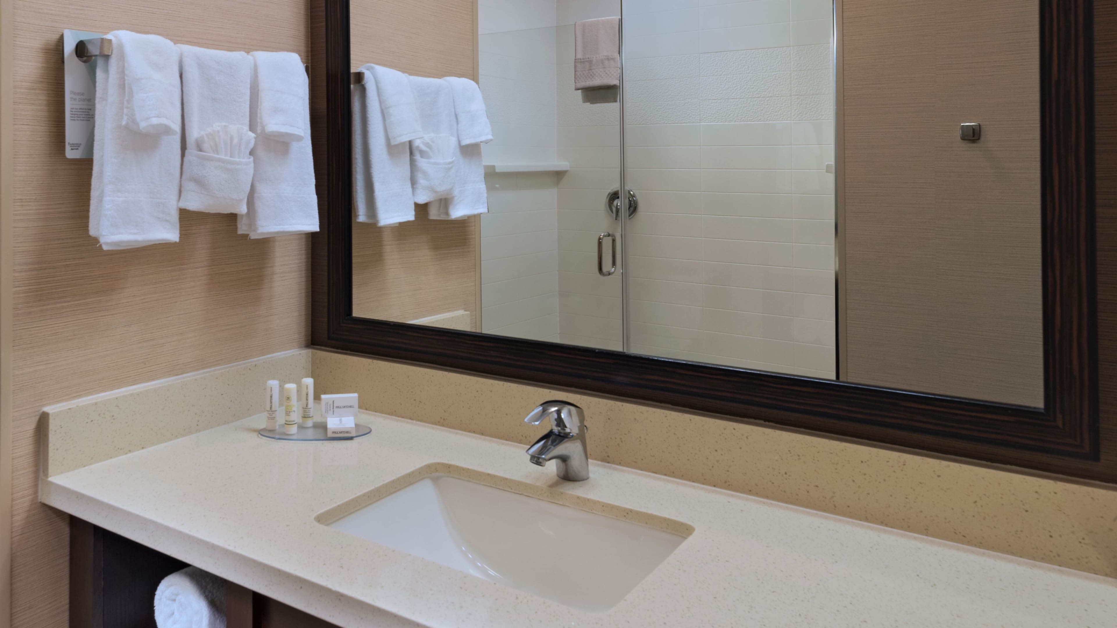 King Guest Room - Image 3