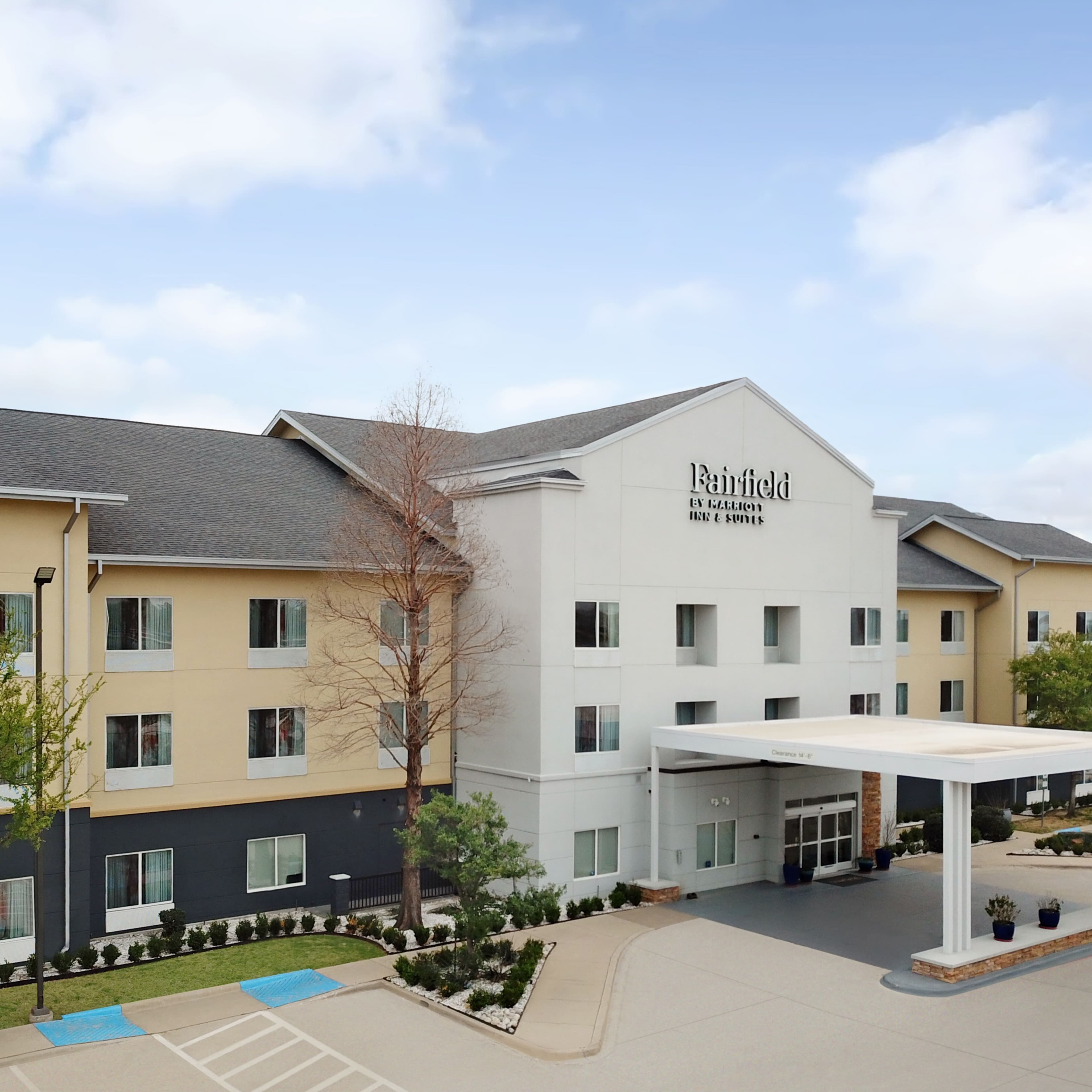 Fairfield Inn & Suites Denton