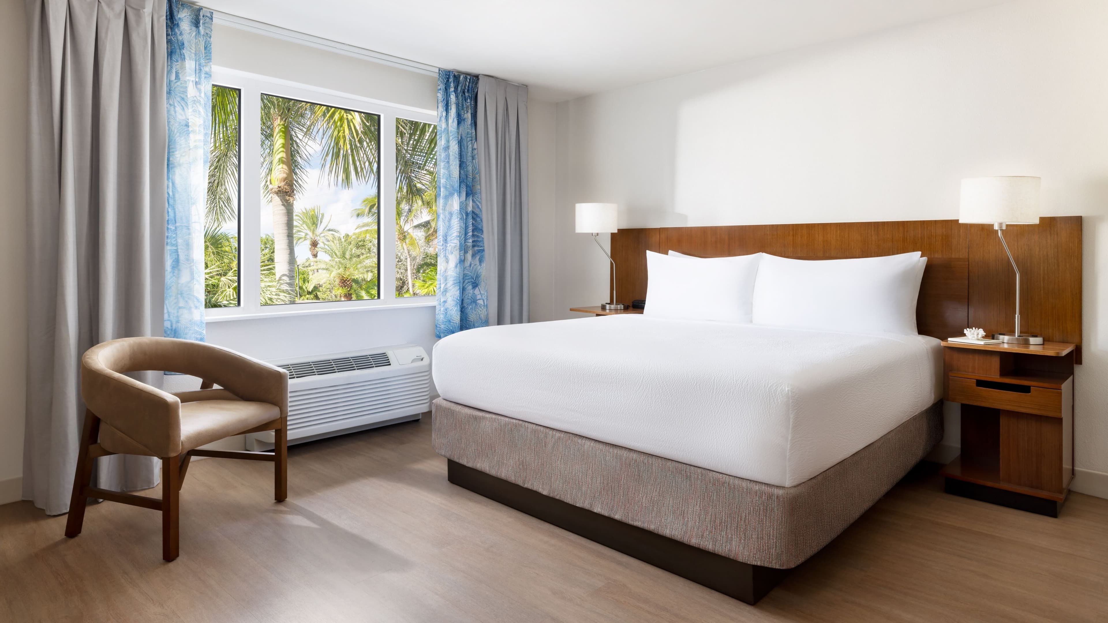 King Guest Room - Image 4