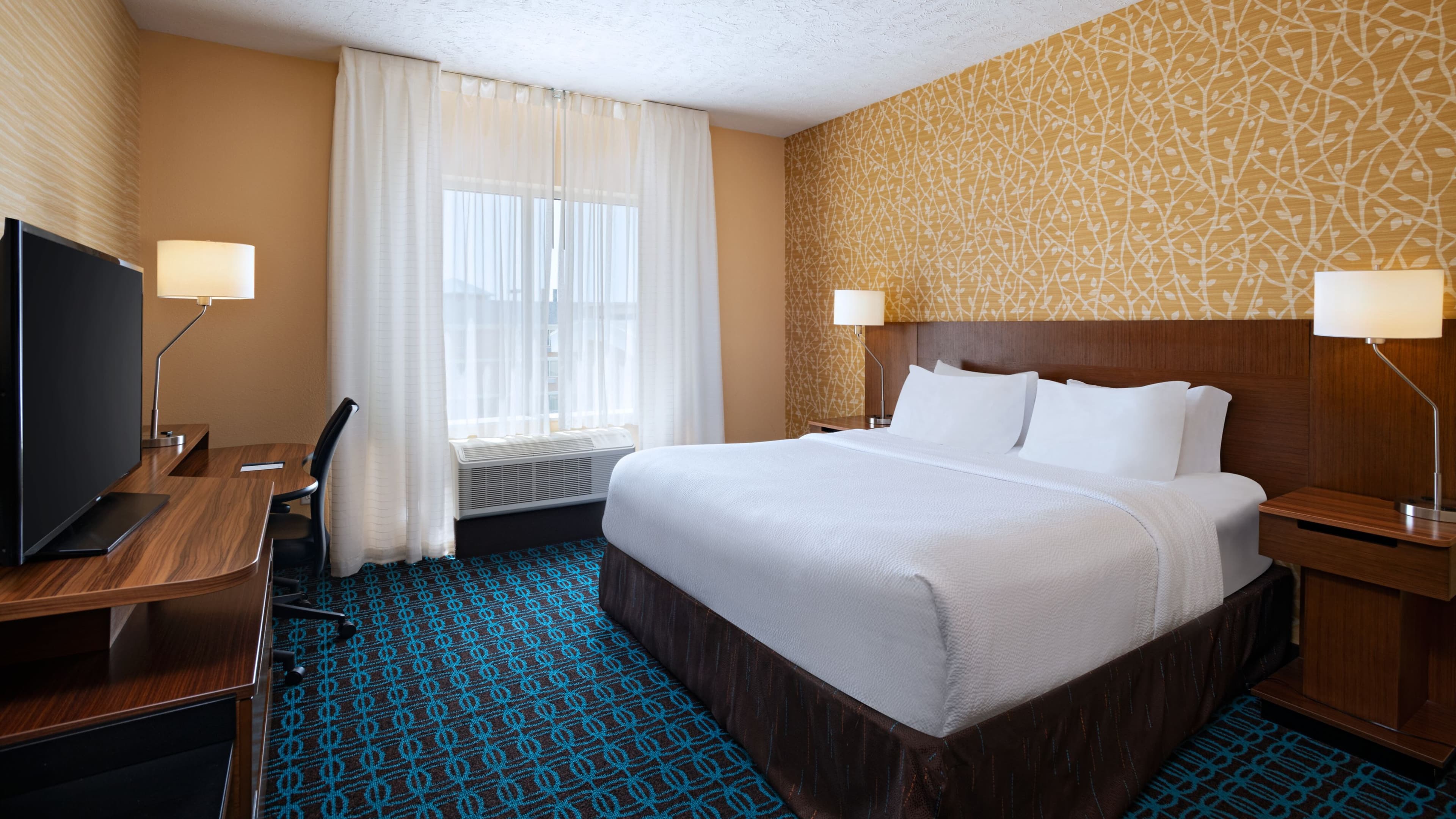 1 King Bed - Image 1