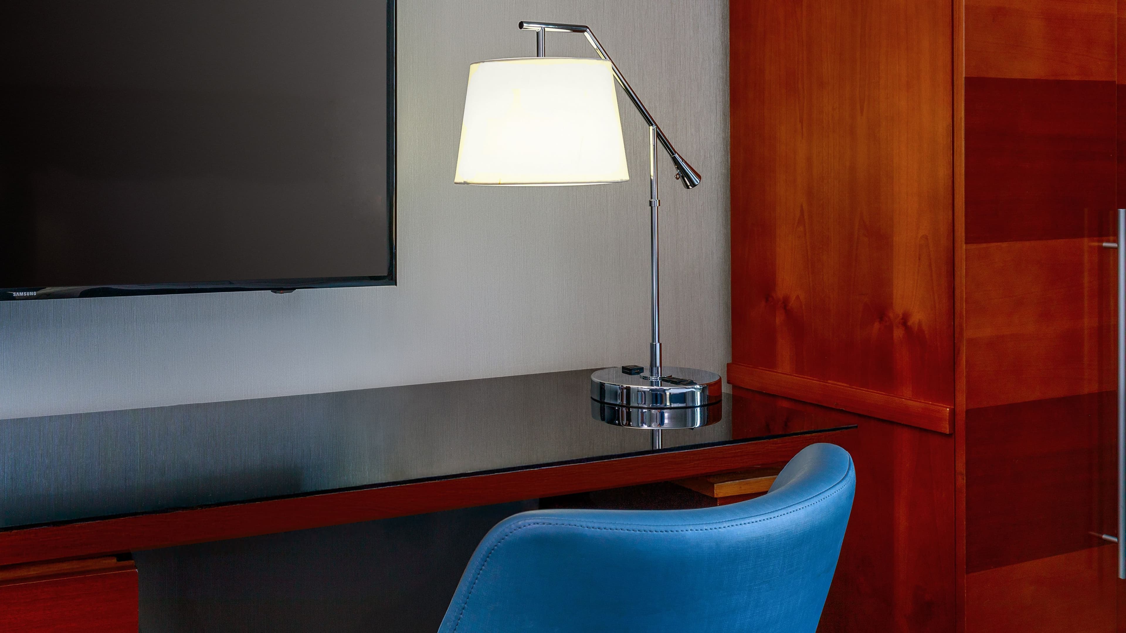 Standard King - Image 1