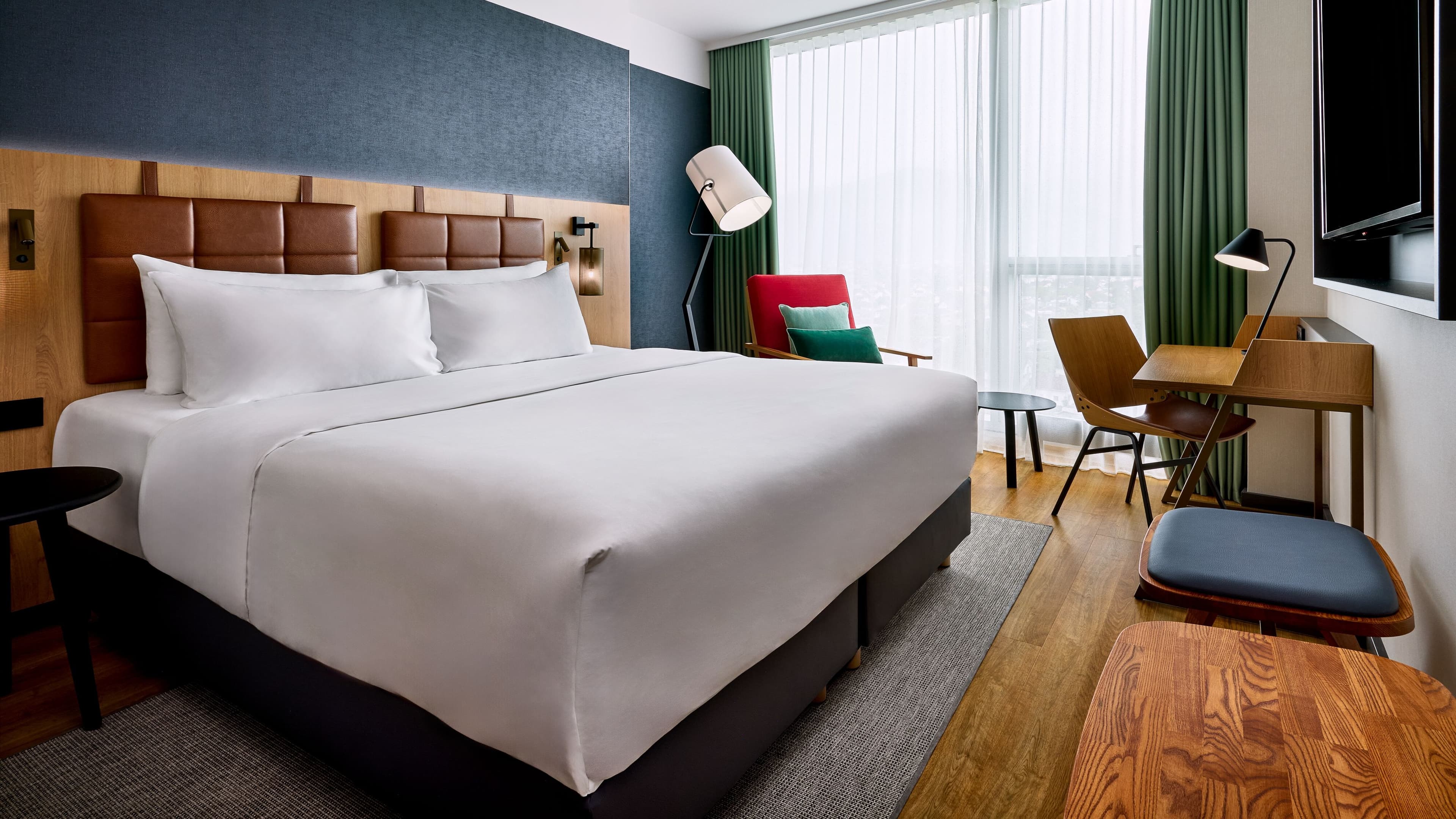 Business Room - Image 4