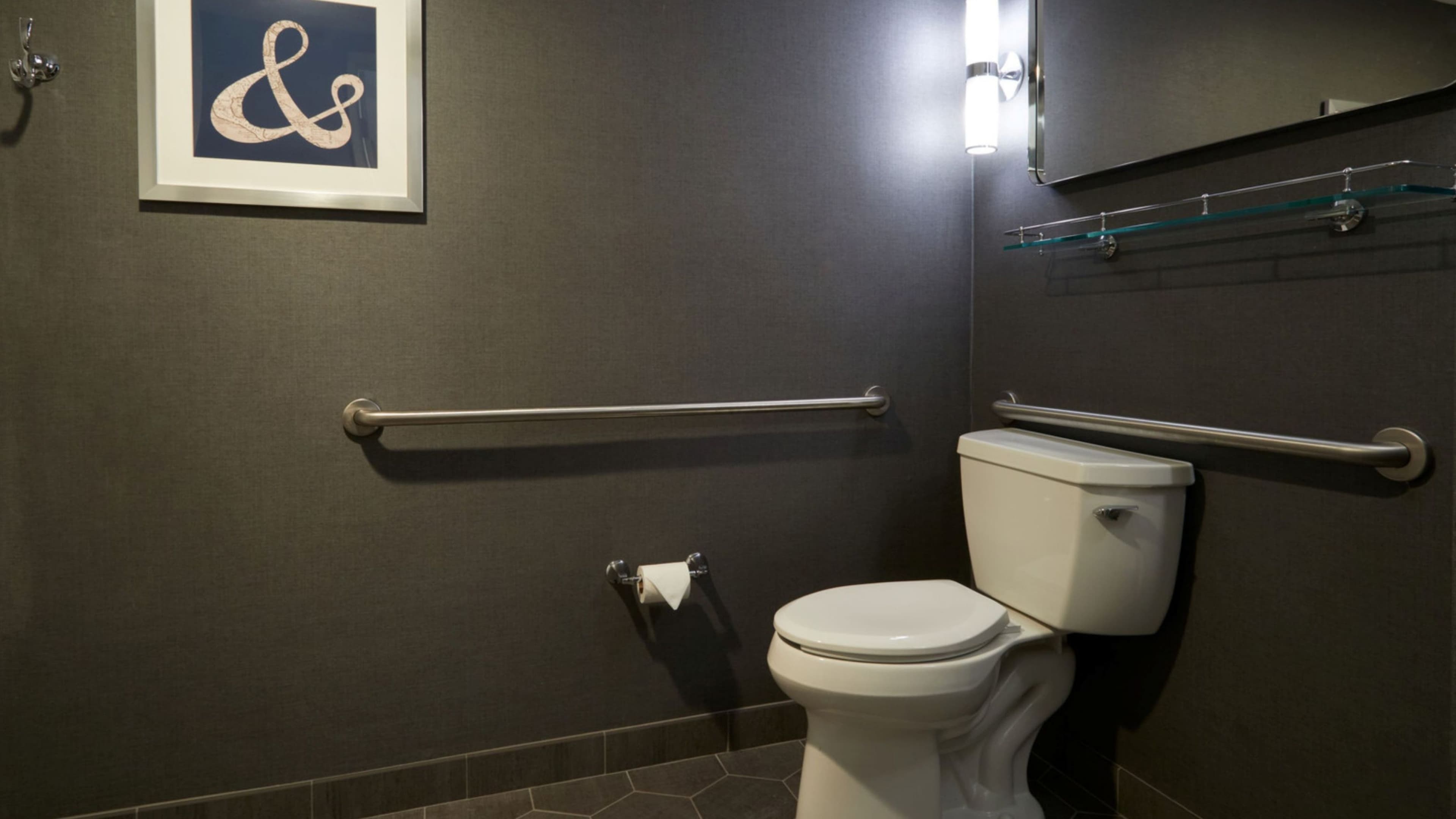 King Guest Room - Image 7